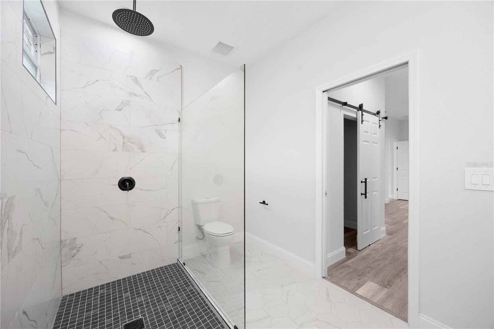 Image 21 of 41 For 18414 Gypsy Avenue