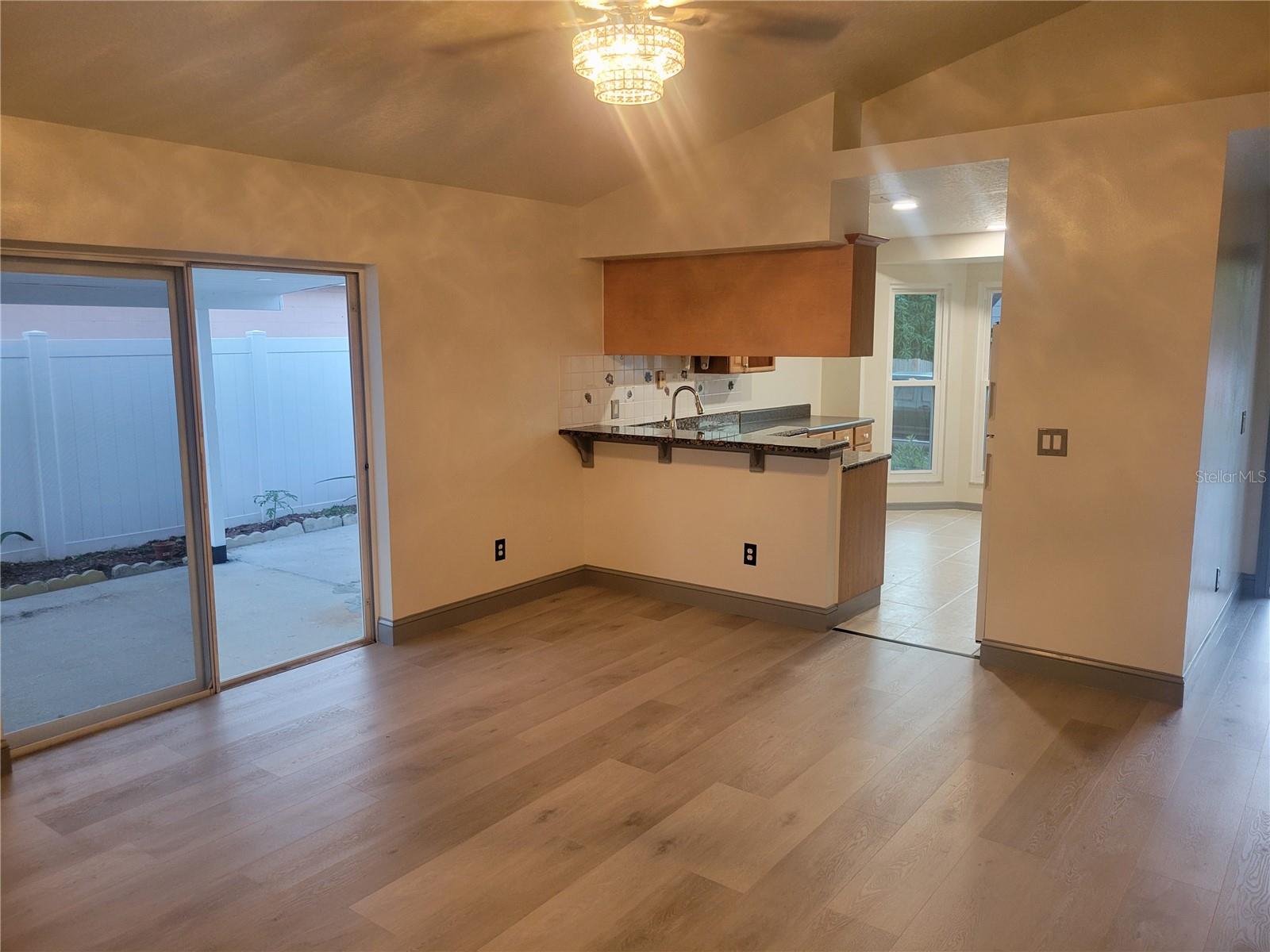 Image 18 of 34 For 4769 Drexel Avenue