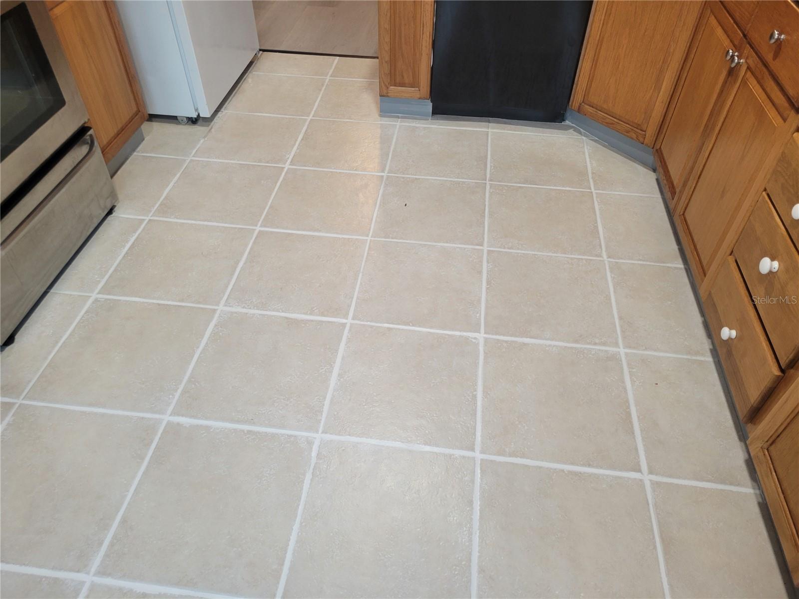 Image 21 of 34 For 4769 Drexel Avenue