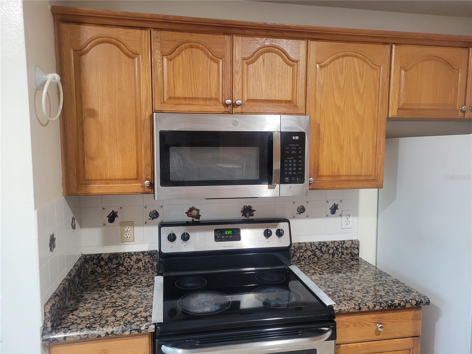 Image 23 of 34 For 4769 Drexel Avenue