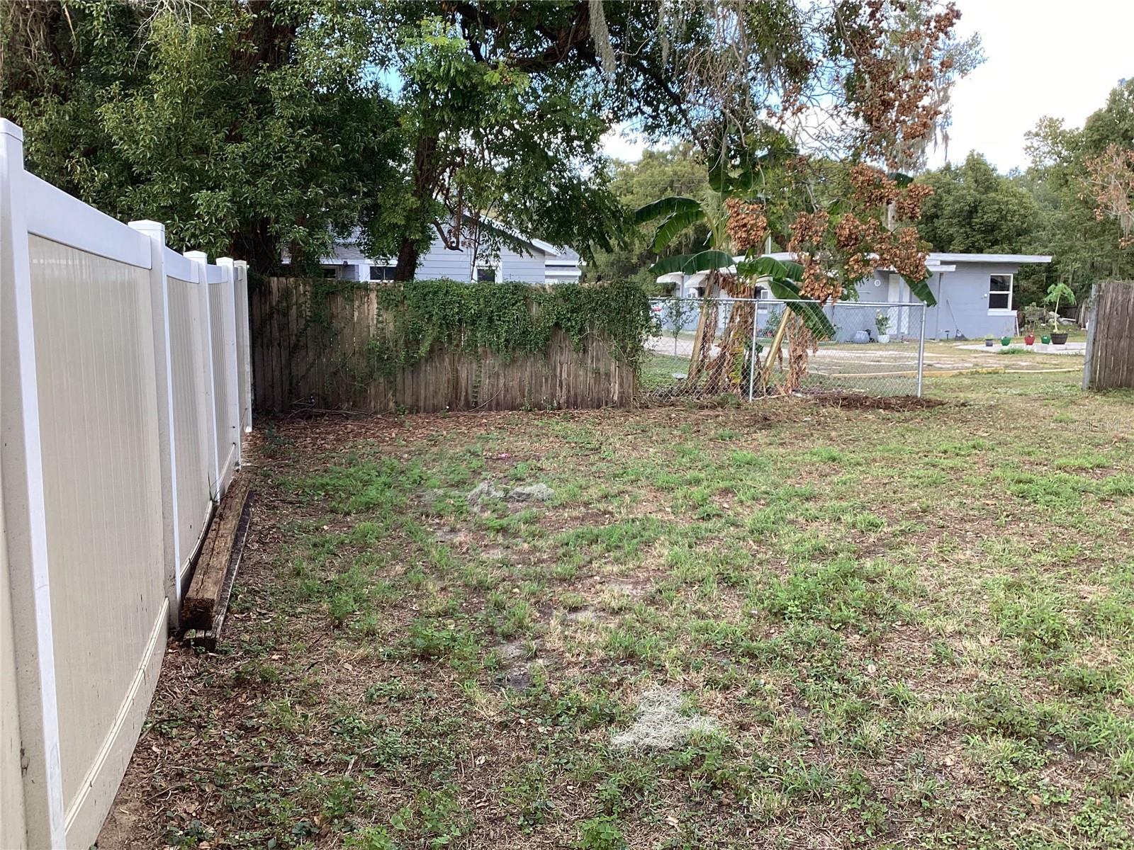 Image 22 of 26 For 330 Stanford Street