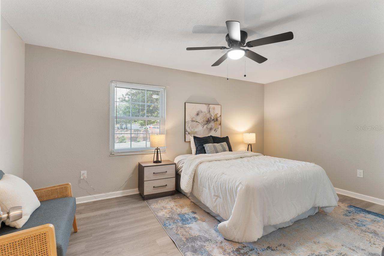 Image 11 of 21 For 1920 Edgewood Drive A5