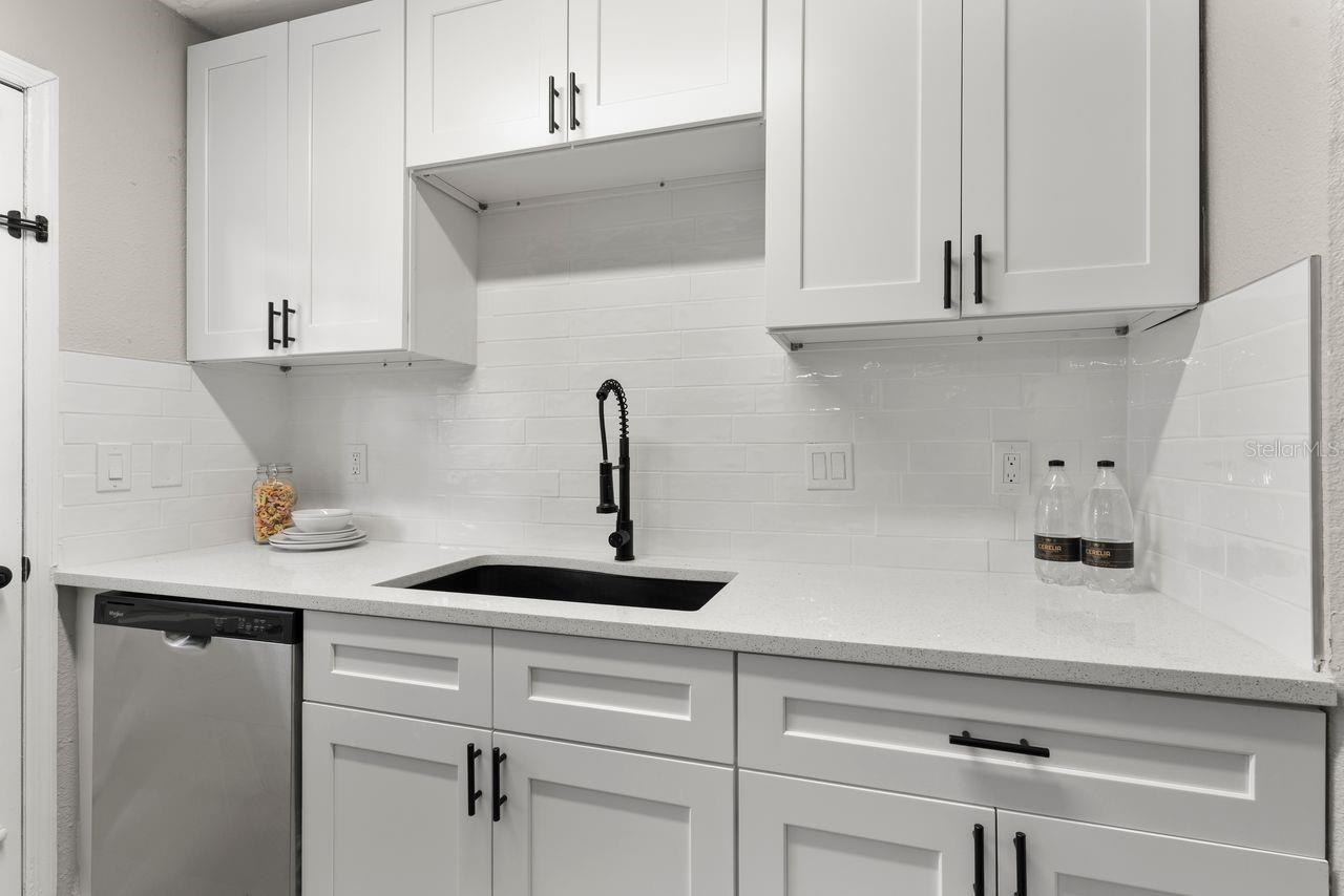 Image 8 of 21 For 1920 Edgewood Drive A5