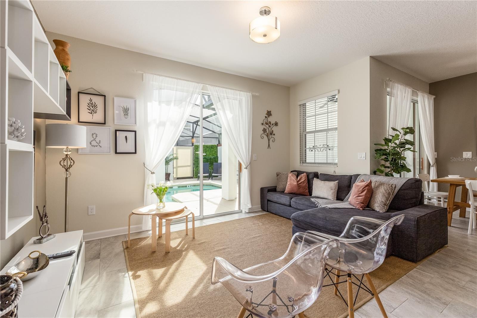 Image 3 of 42 For 4802 Love Storey Lane