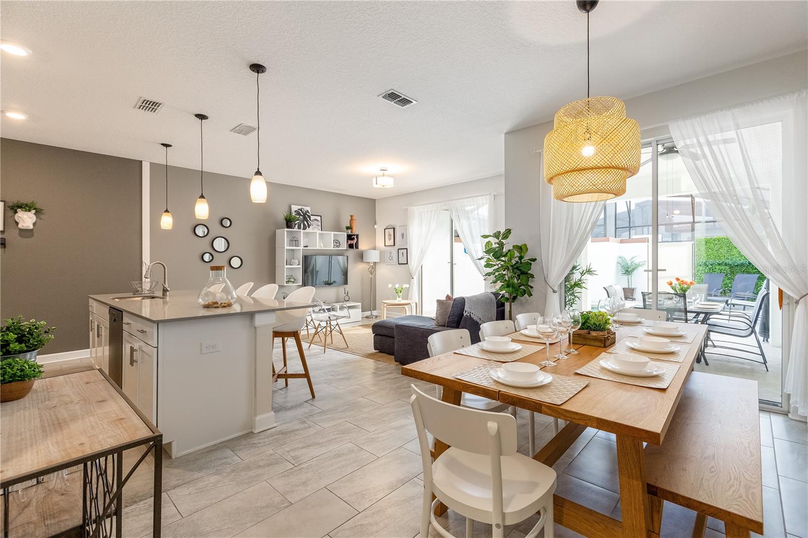 Image 5 of 42 For 4802 Love Storey Lane