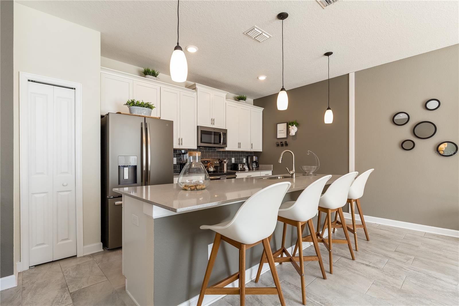 Image 8 of 42 For 4802 Love Storey Lane