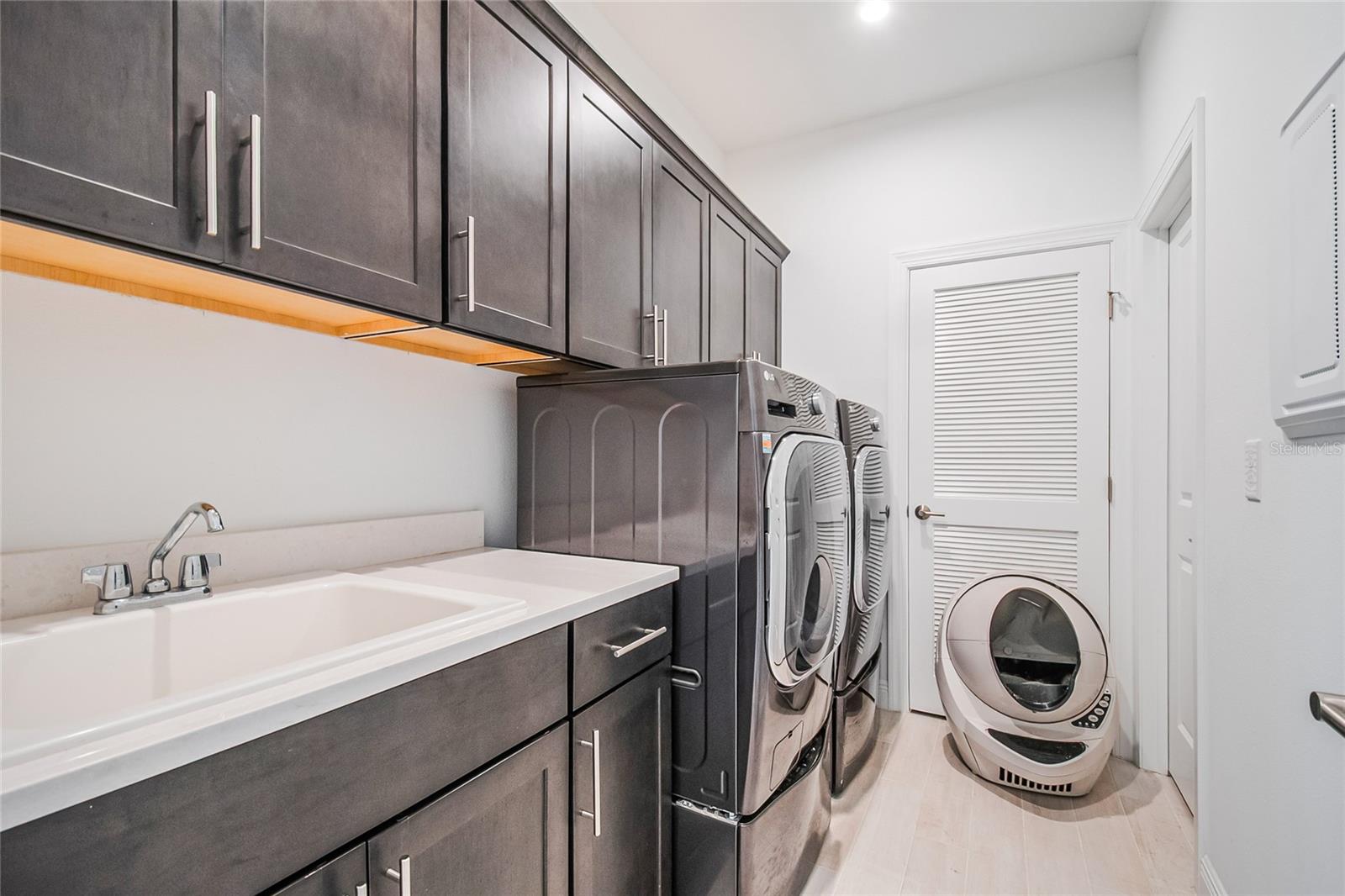 Image 13 of 38 For 5785 Wallis Lane