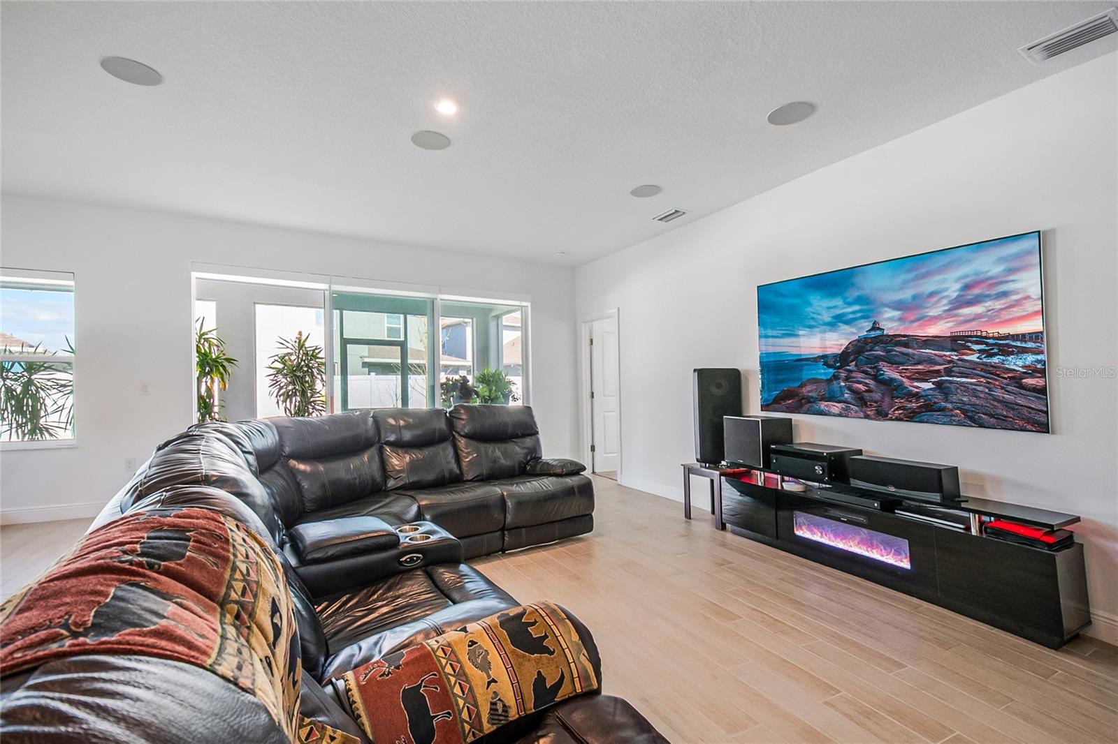 Image 20 of 38 For 5785 Wallis Lane