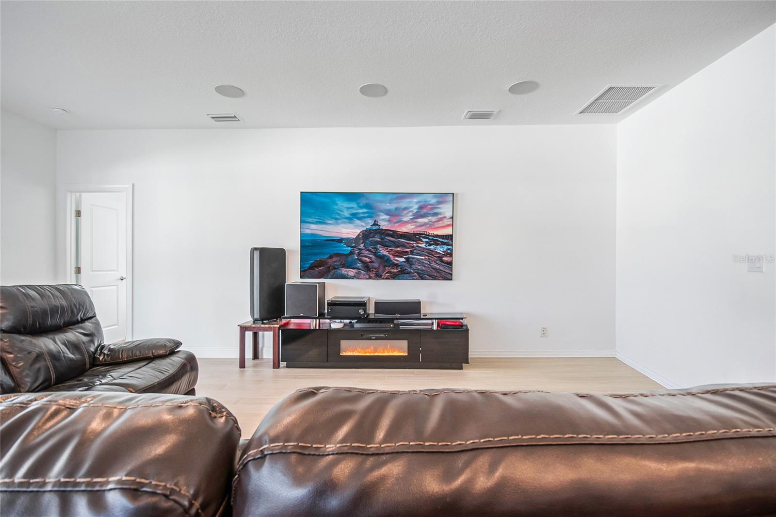 Image 22 of 38 For 5785 Wallis Lane