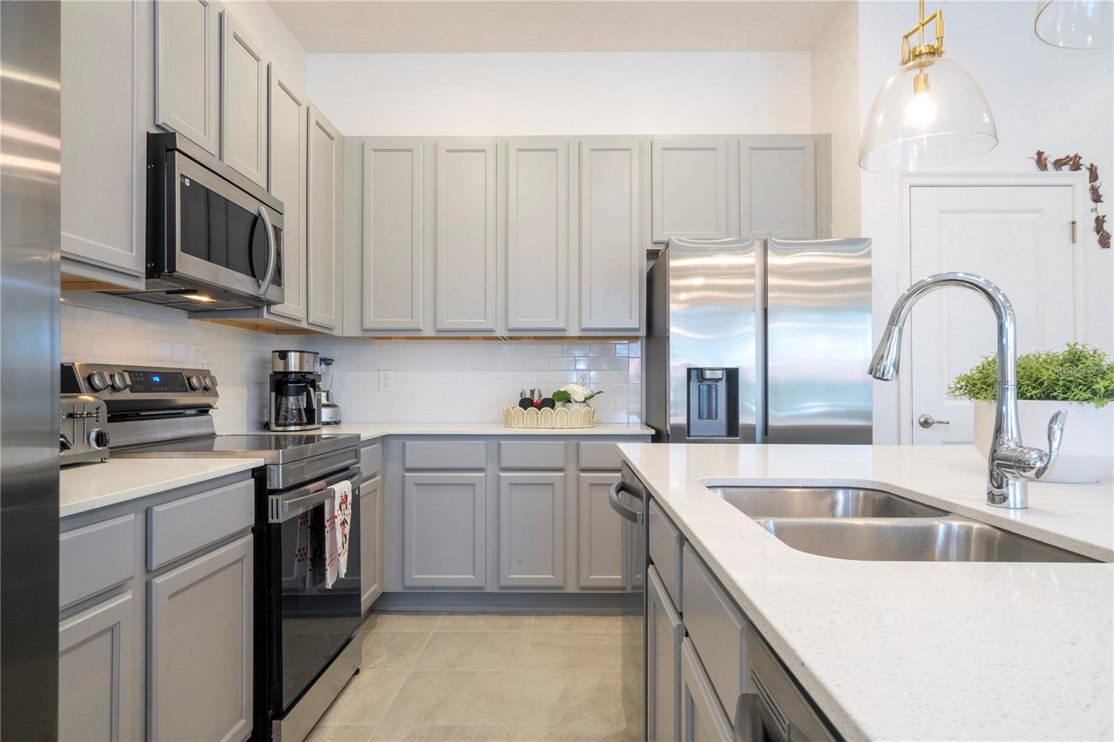 Image 15 of 93 For 5887 High Seas Drive