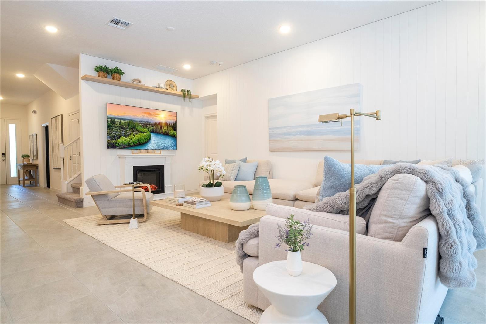 Image 18 of 93 For 5887 High Seas Drive