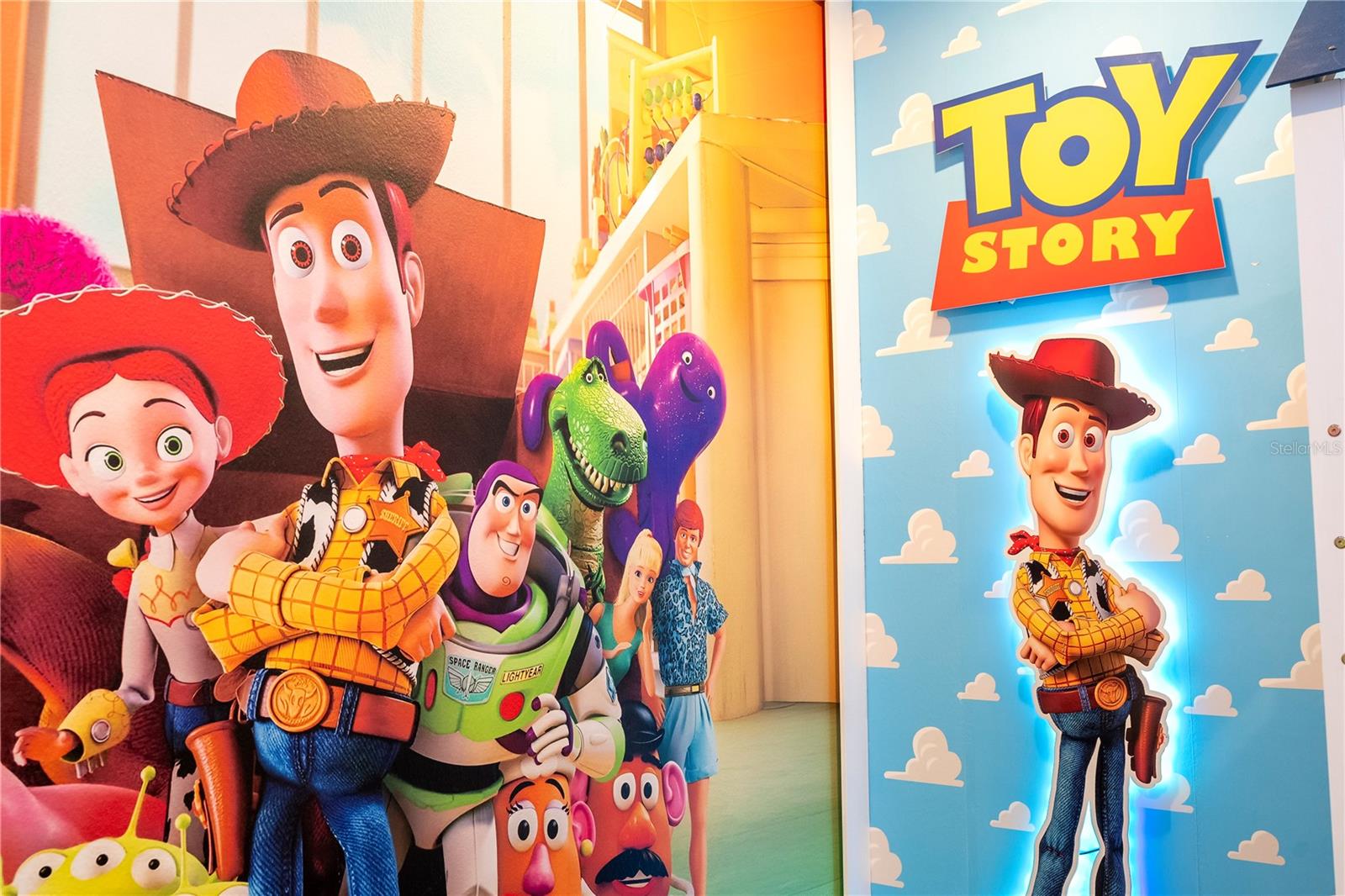 Image 36 of 93 For 5887 High Seas Drive