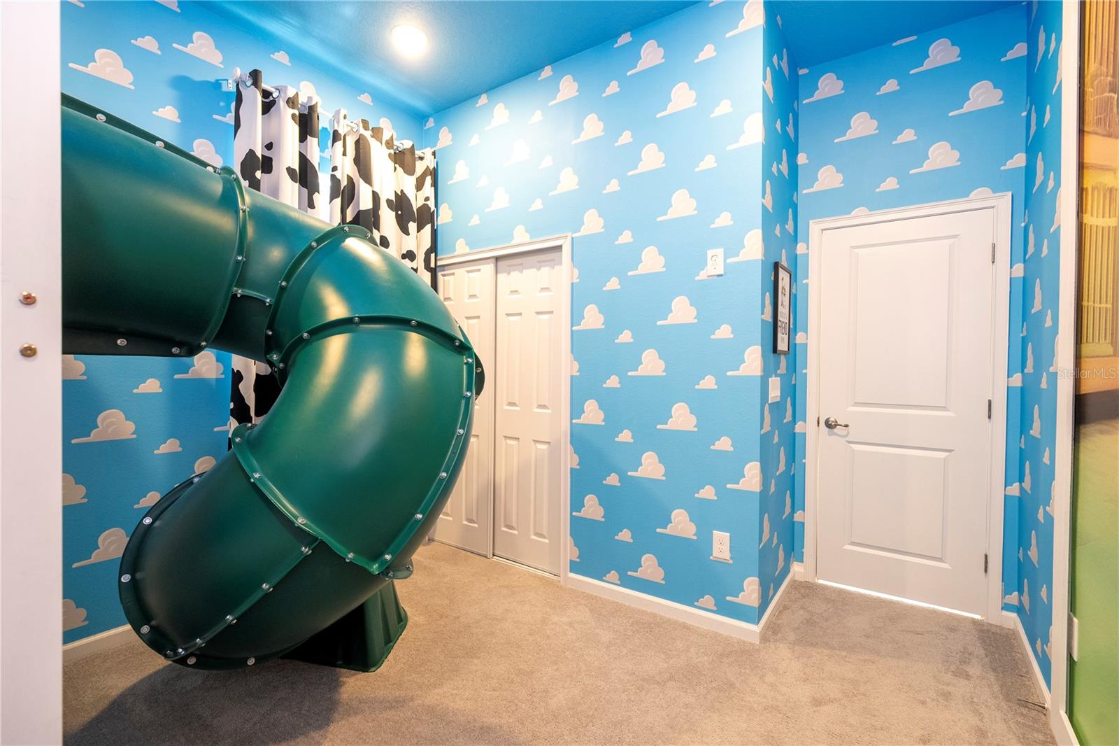 Image 37 of 93 For 5887 High Seas Drive