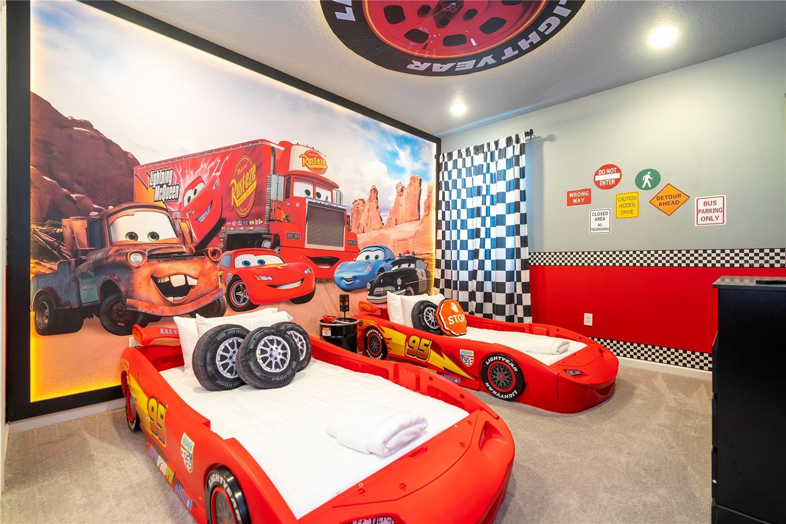 Image 64 of 93 For 5887 High Seas Drive