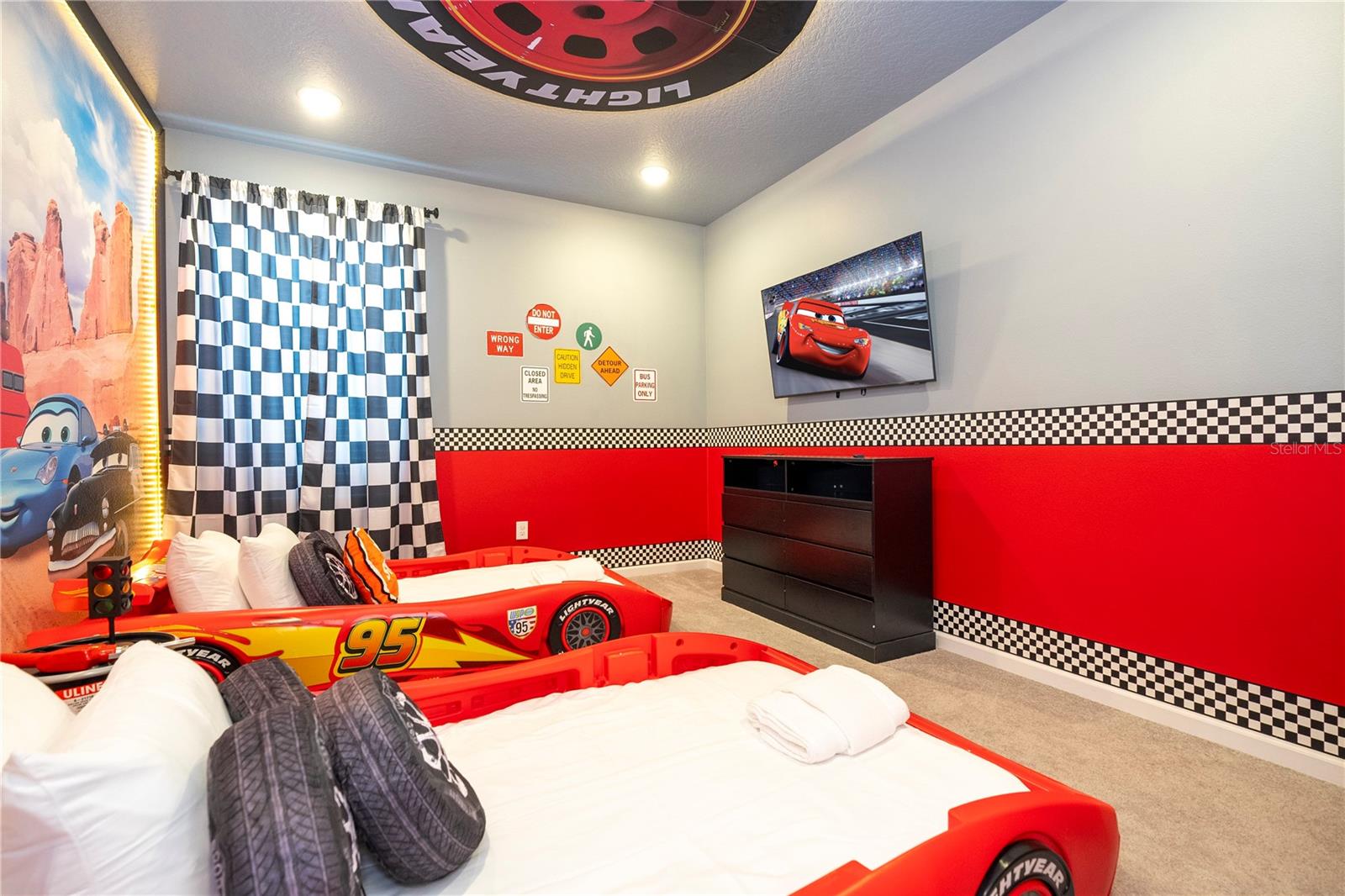 Image 67 of 93 For 5887 High Seas Drive