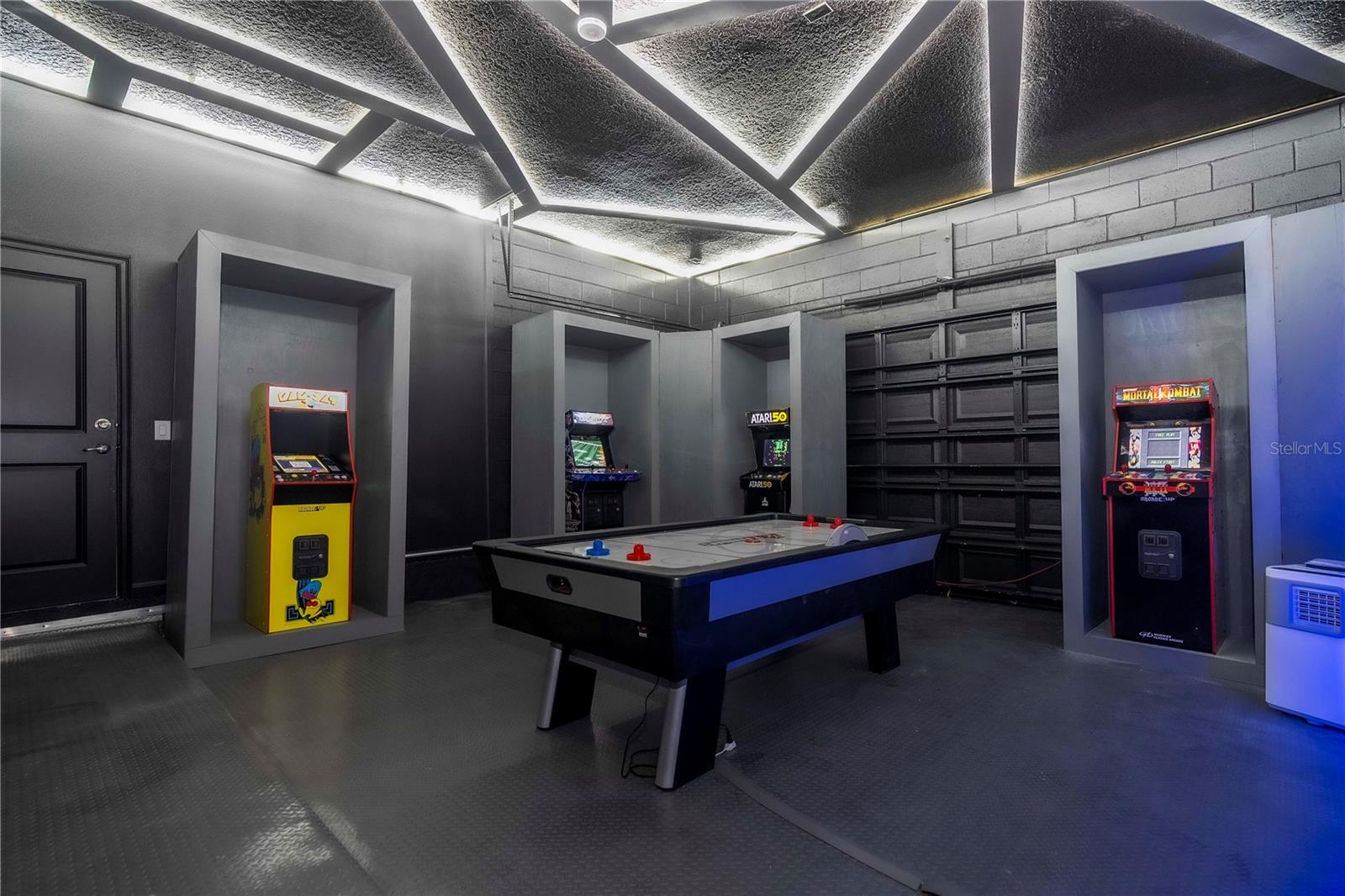 Image 83 of 93 For 5887 High Seas Drive