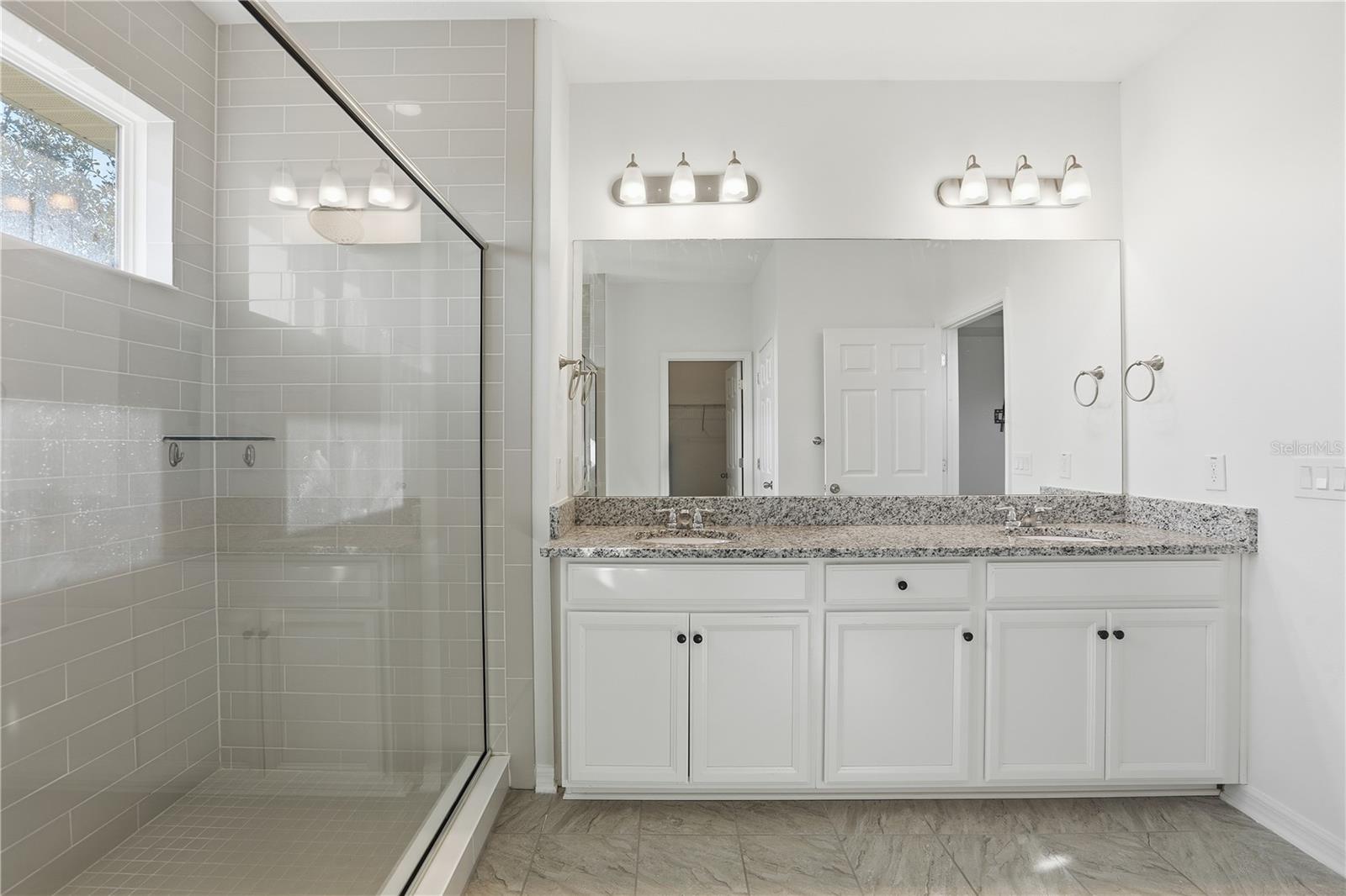 Image 25 of 38 For 14783 Magnolia Ridge Loop