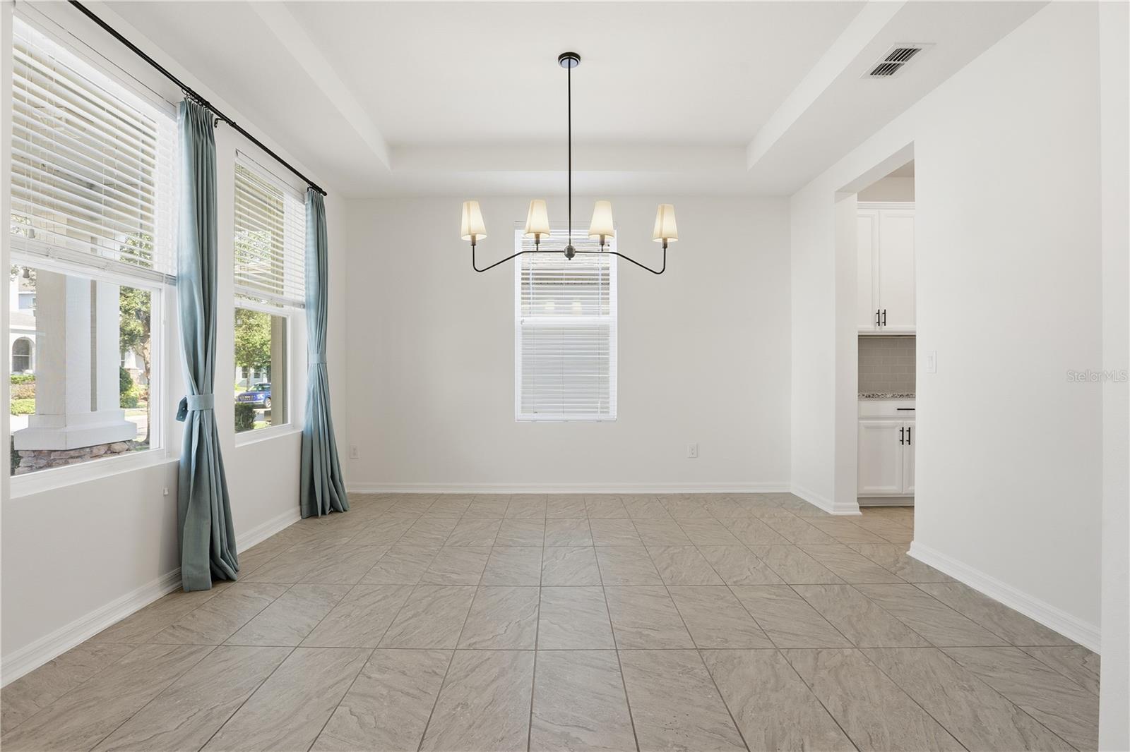 Image 7 of 38 For 14783 Magnolia Ridge Loop