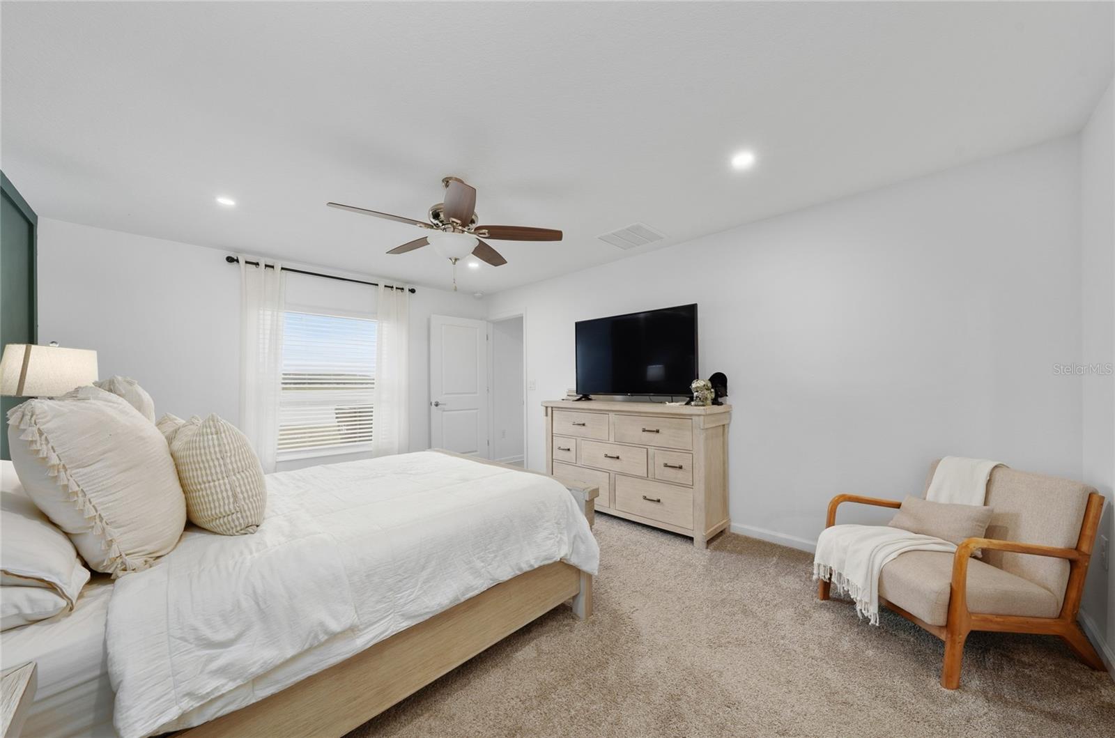 Image 21 of 26 For 5121 Four Strand Court