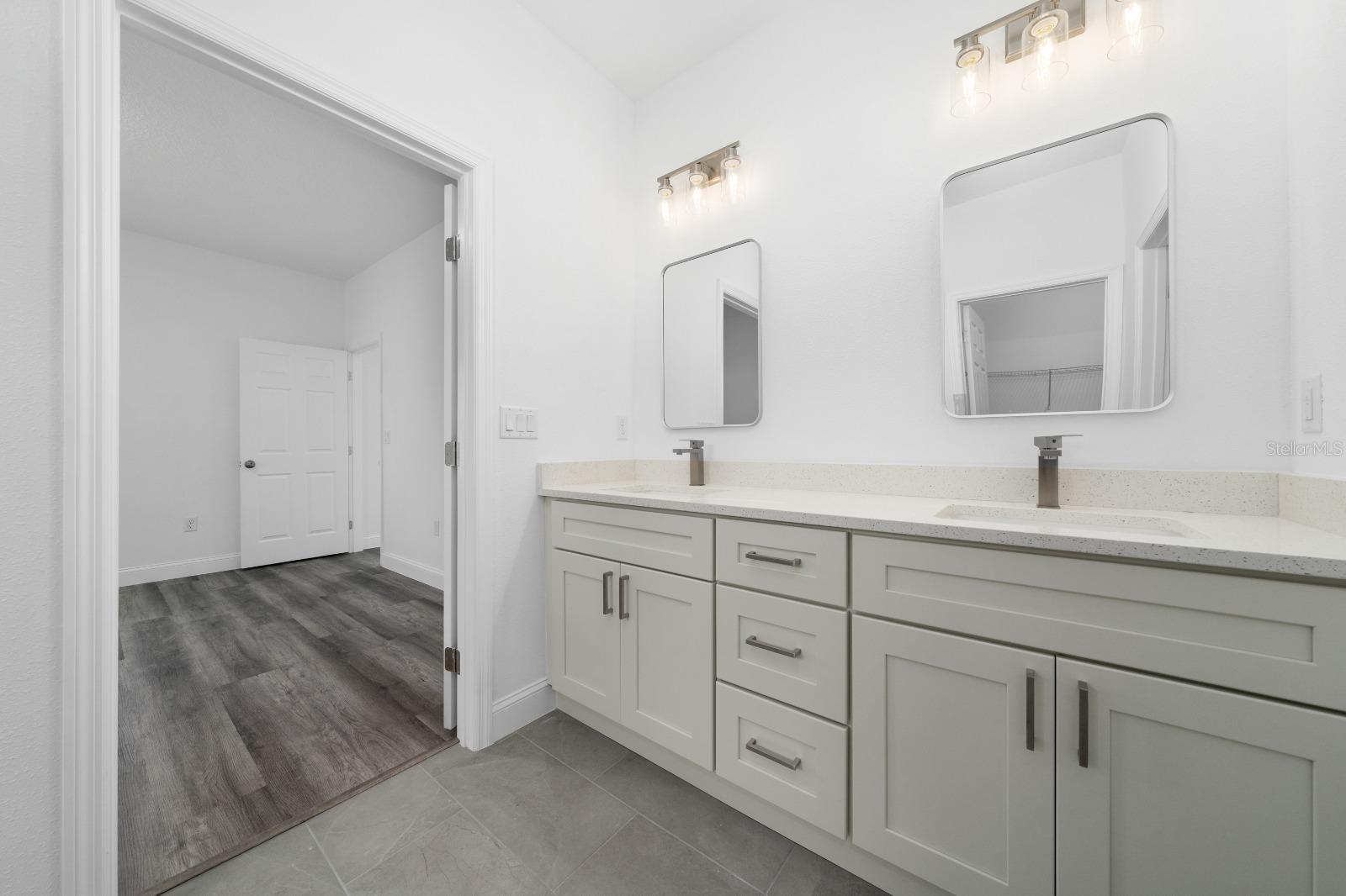 Image 16 of 26 For 13671 48th Court