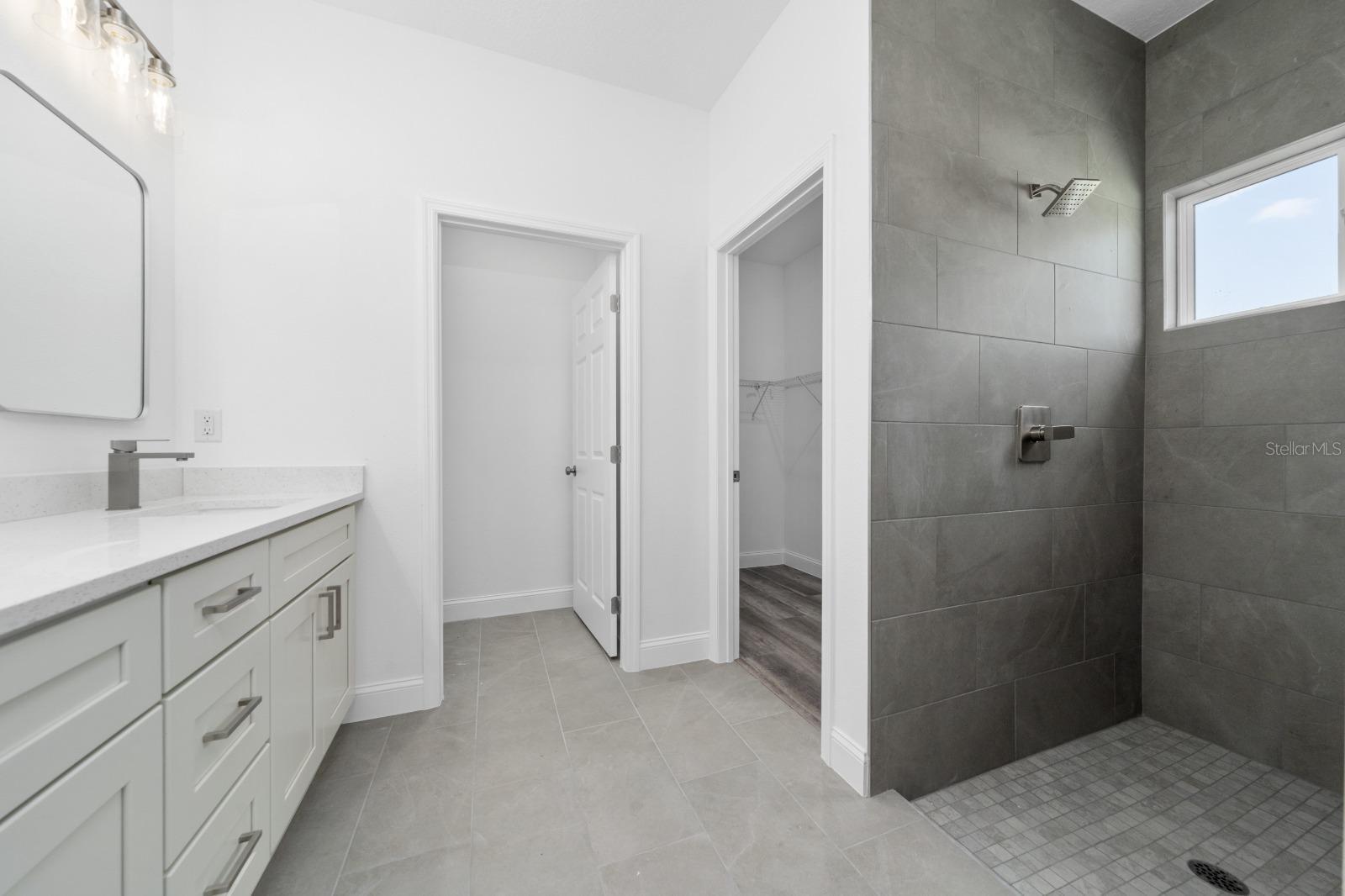 Image 17 of 26 For 13671 48th Court