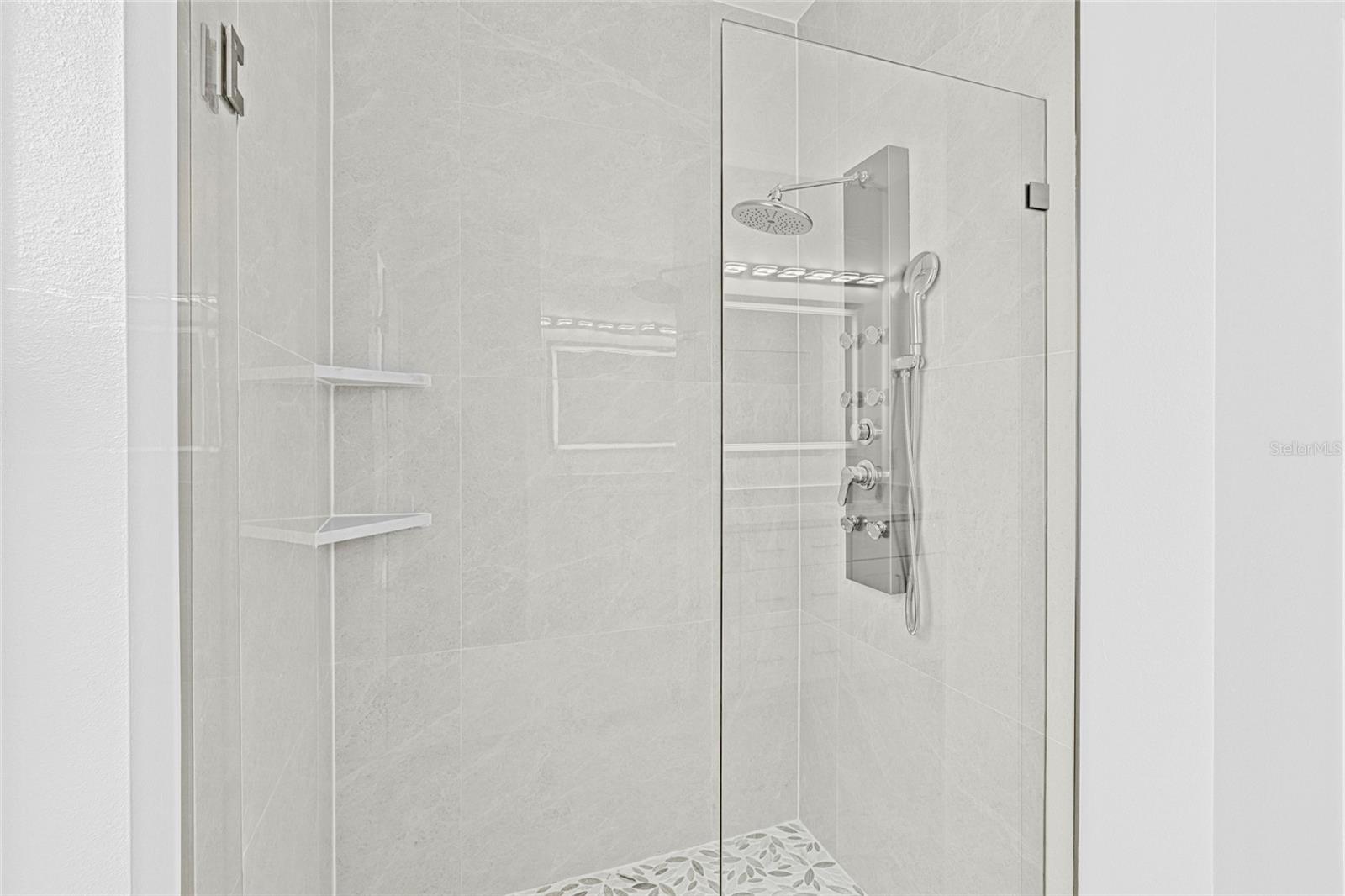 Image 19 of 42 For 343 Pullman Street