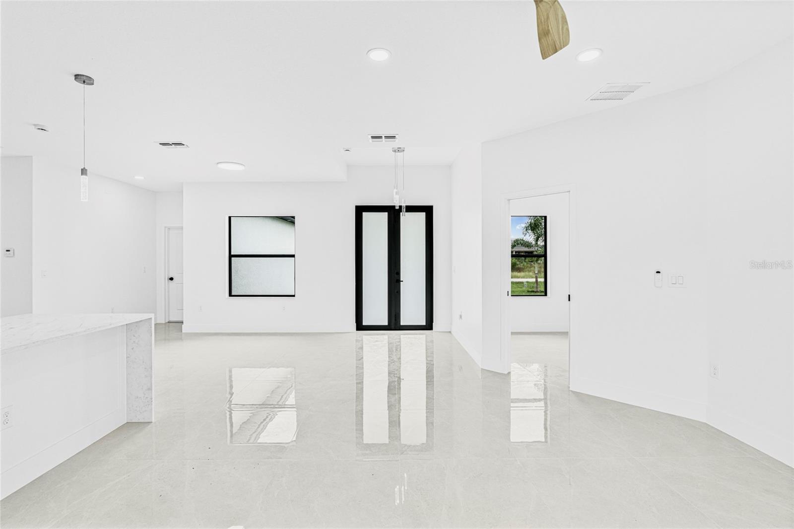 Image 3 of 42 For 343 Pullman Street