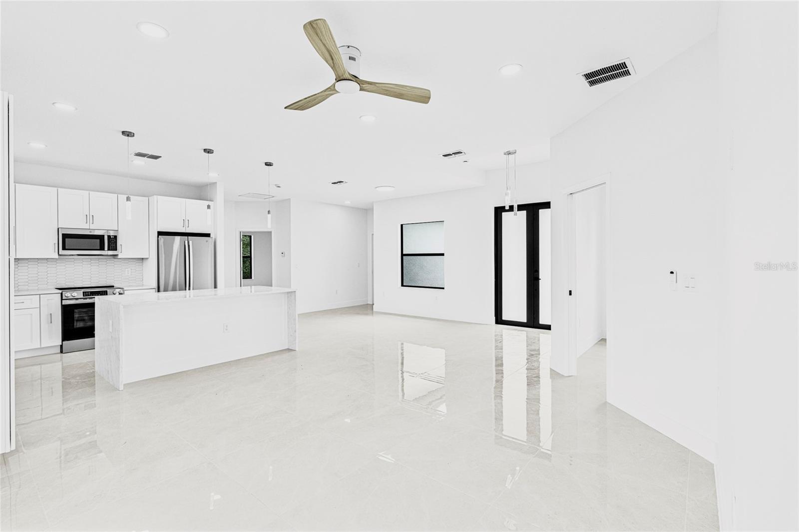 Image 4 of 42 For 343 Pullman Street