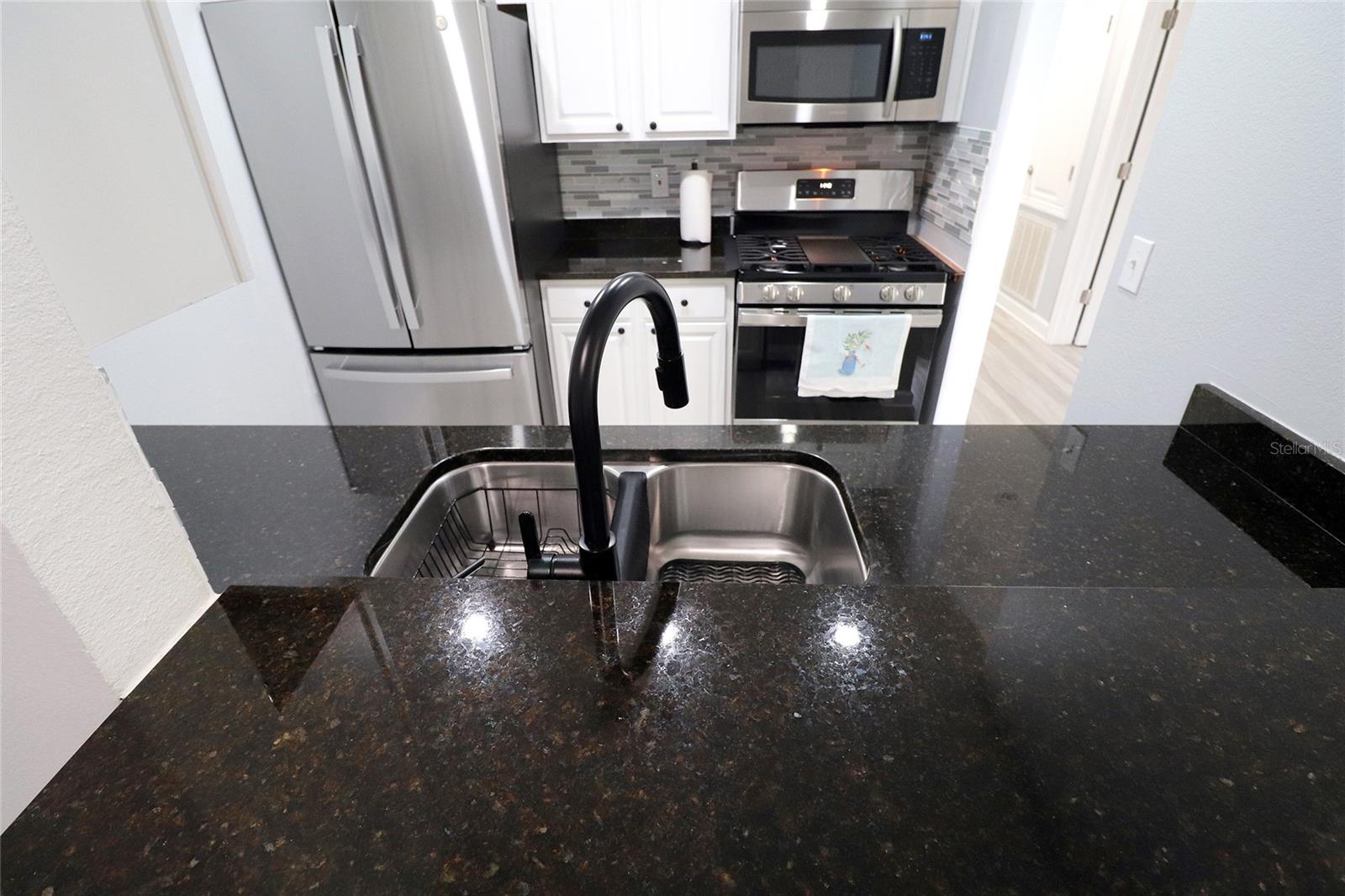 Image 14 of 48 For 2035 Dixie Belle Drive 2035c