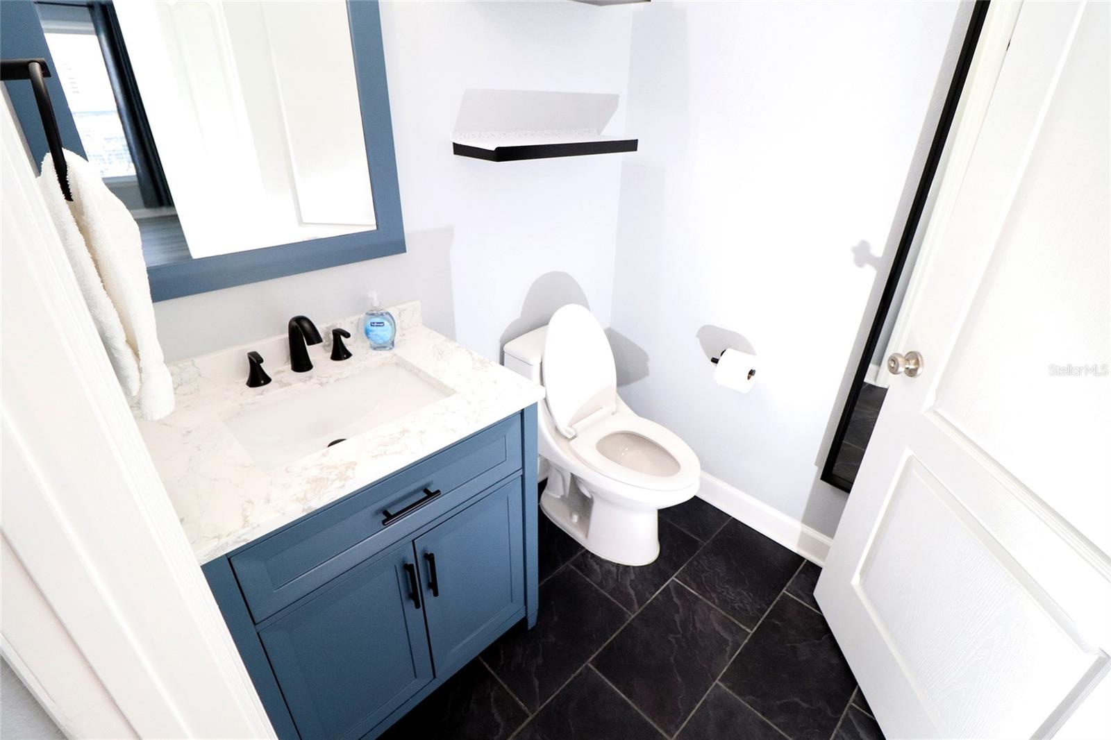 Image 27 of 48 For 2035 Dixie Belle Drive 2035c