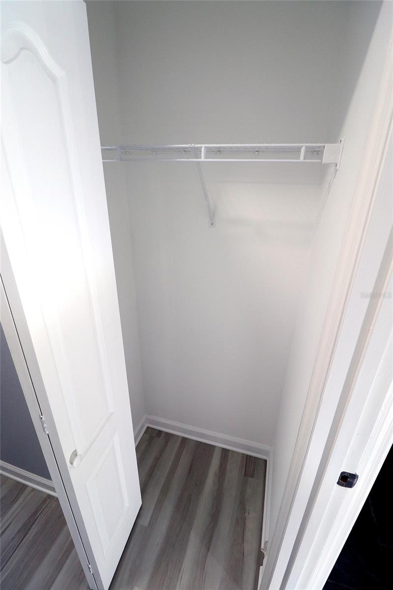 Image 30 of 48 For 2035 Dixie Belle Drive 2035c