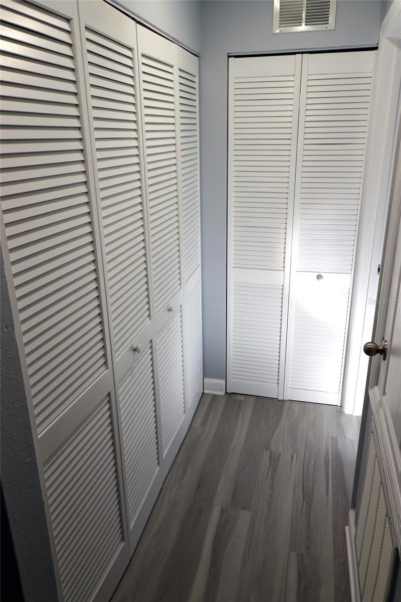 Image 38 of 48 For 2035 Dixie Belle Drive 2035c