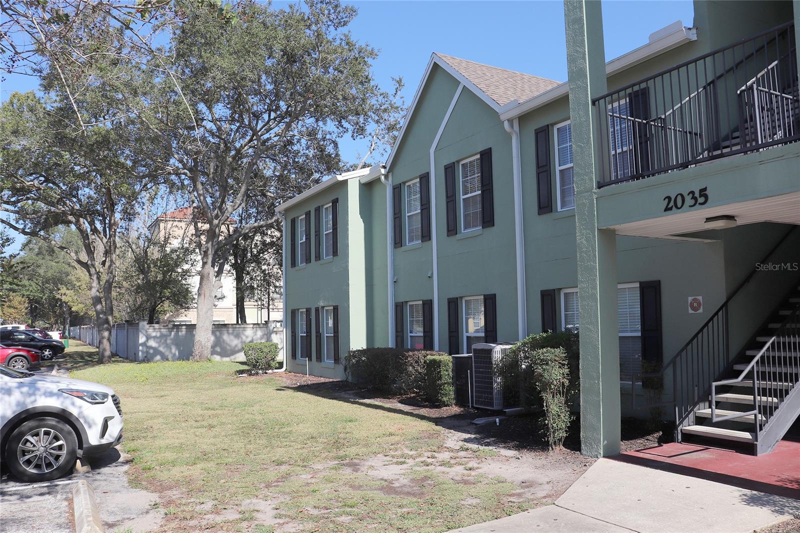 Image 43 of 48 For 2035 Dixie Belle Drive 2035c