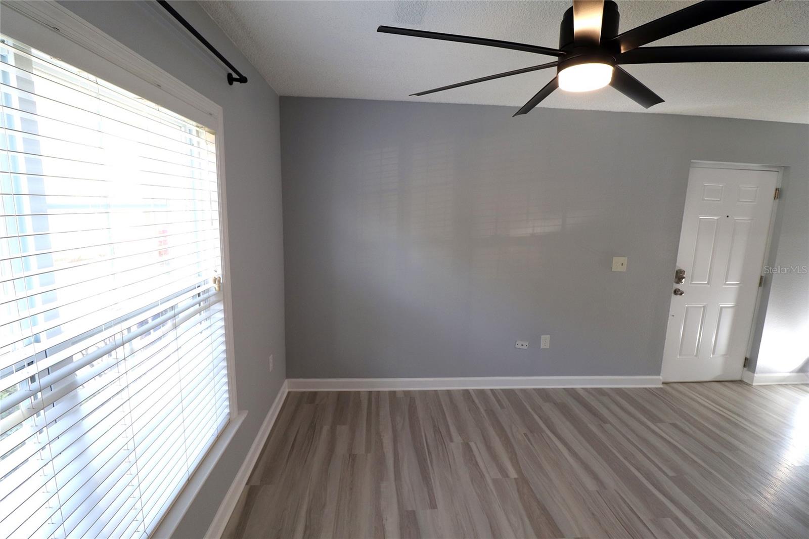 Image 7 of 48 For 2035 Dixie Belle Drive 2035c