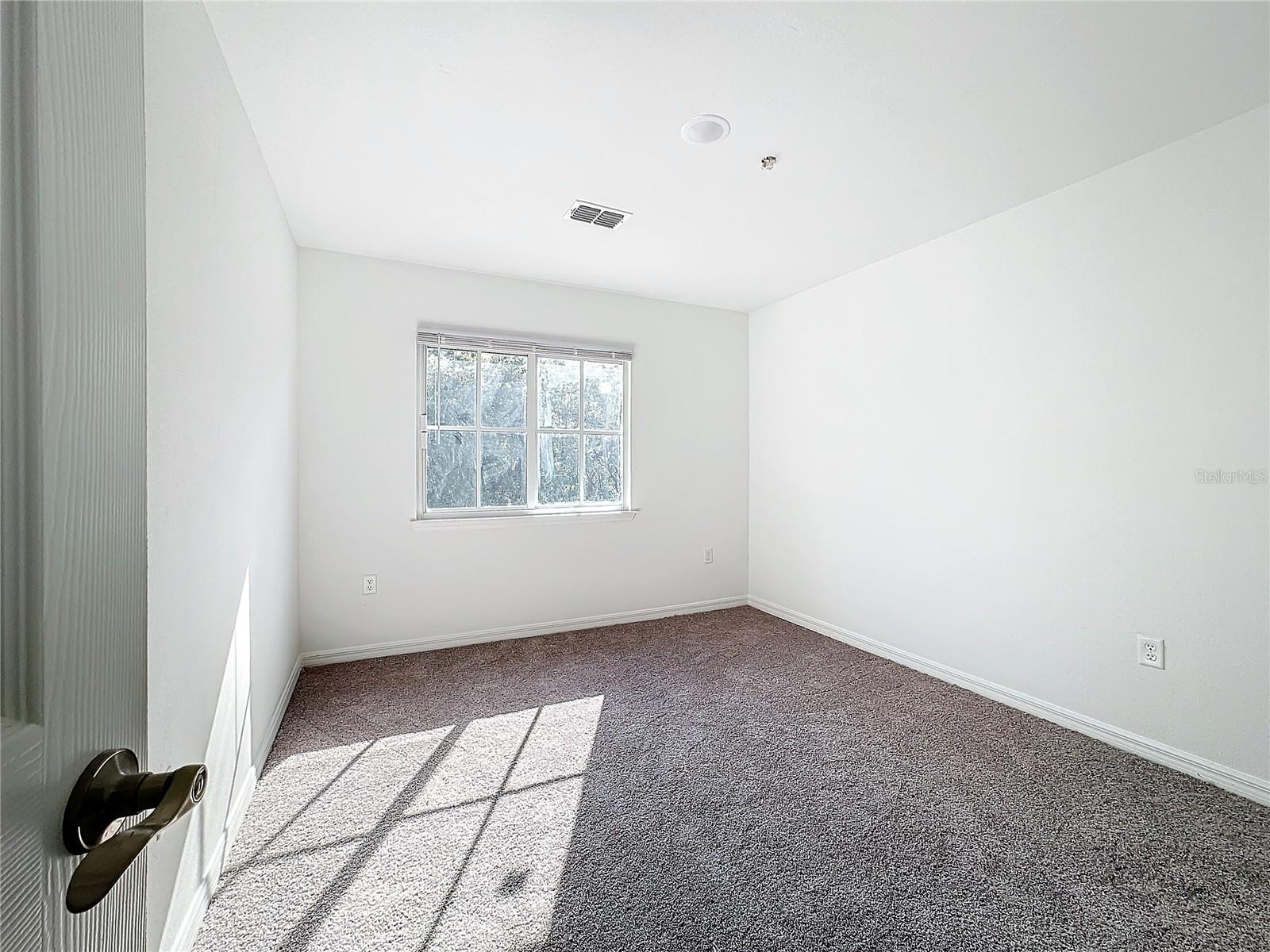 Image 39 of 56 For 1734 Barton Towne Circle