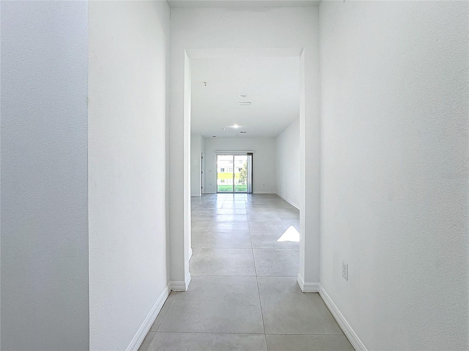 Image 8 of 56 For 1734 Barton Towne Circle