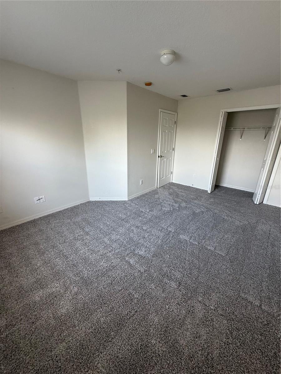 Image 4 of 10 For 1784 Barton Towne Circle