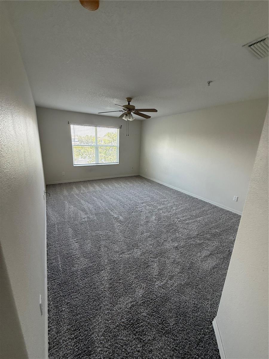 Image 5 of 10 For 1784 Barton Towne Circle