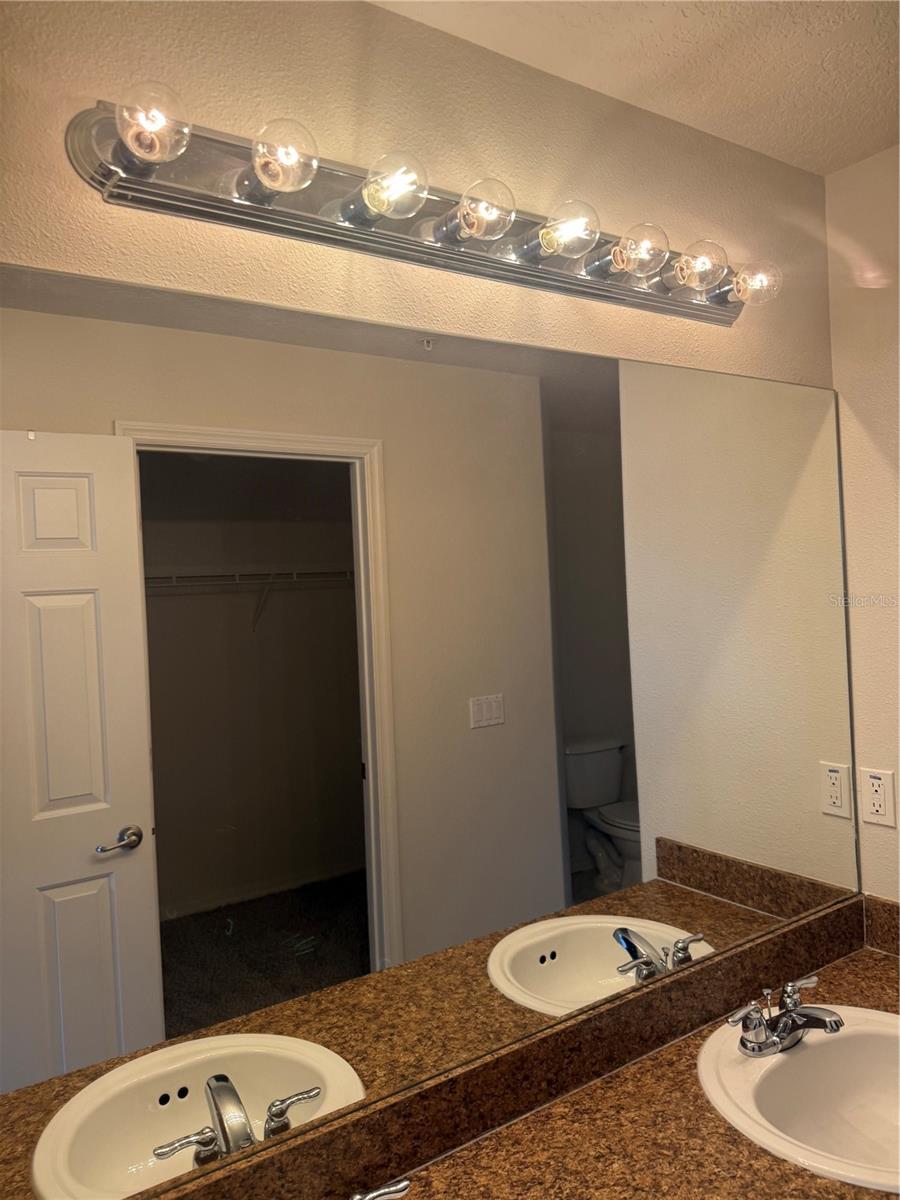 Image 6 of 10 For 1784 Barton Towne Circle