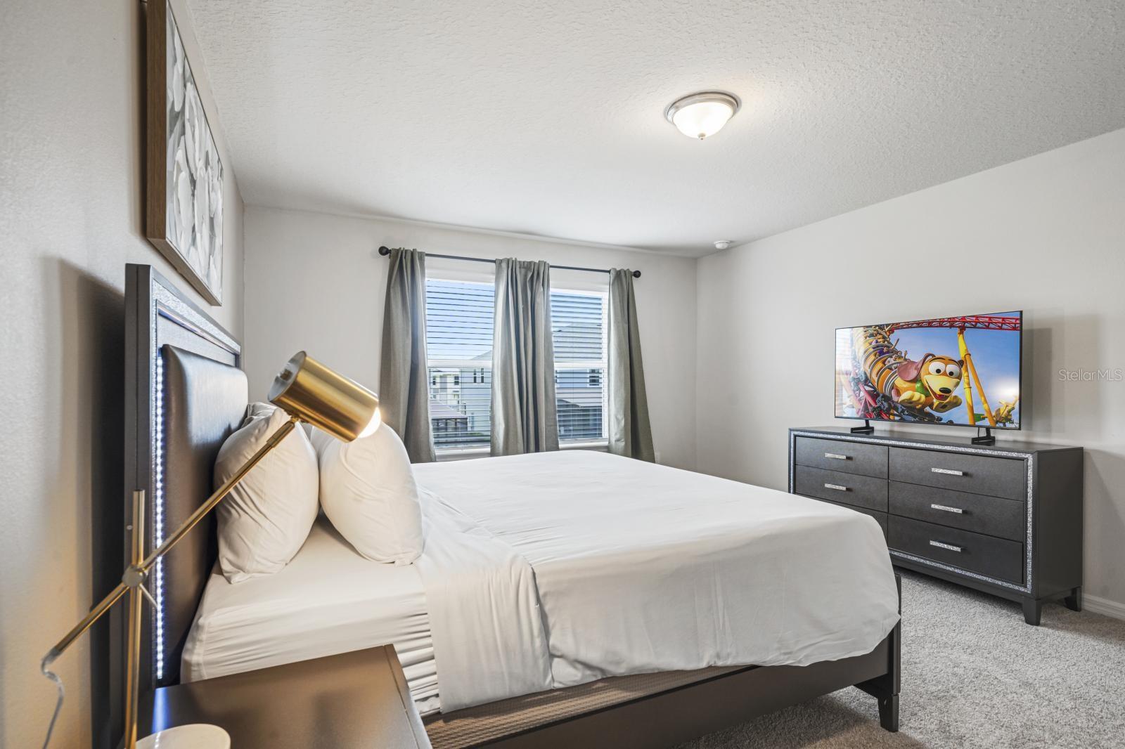 Image 13 of 26 For 1274 Shoreside Street