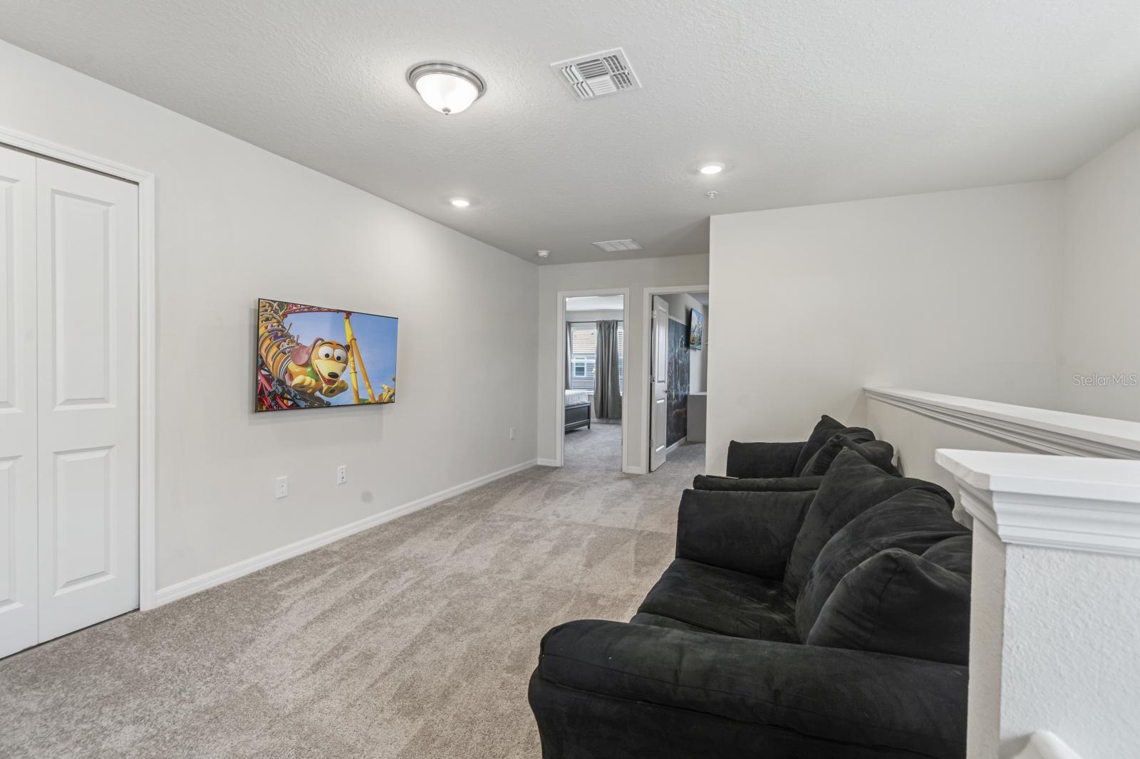 Image 15 of 26 For 1274 Shoreside Street