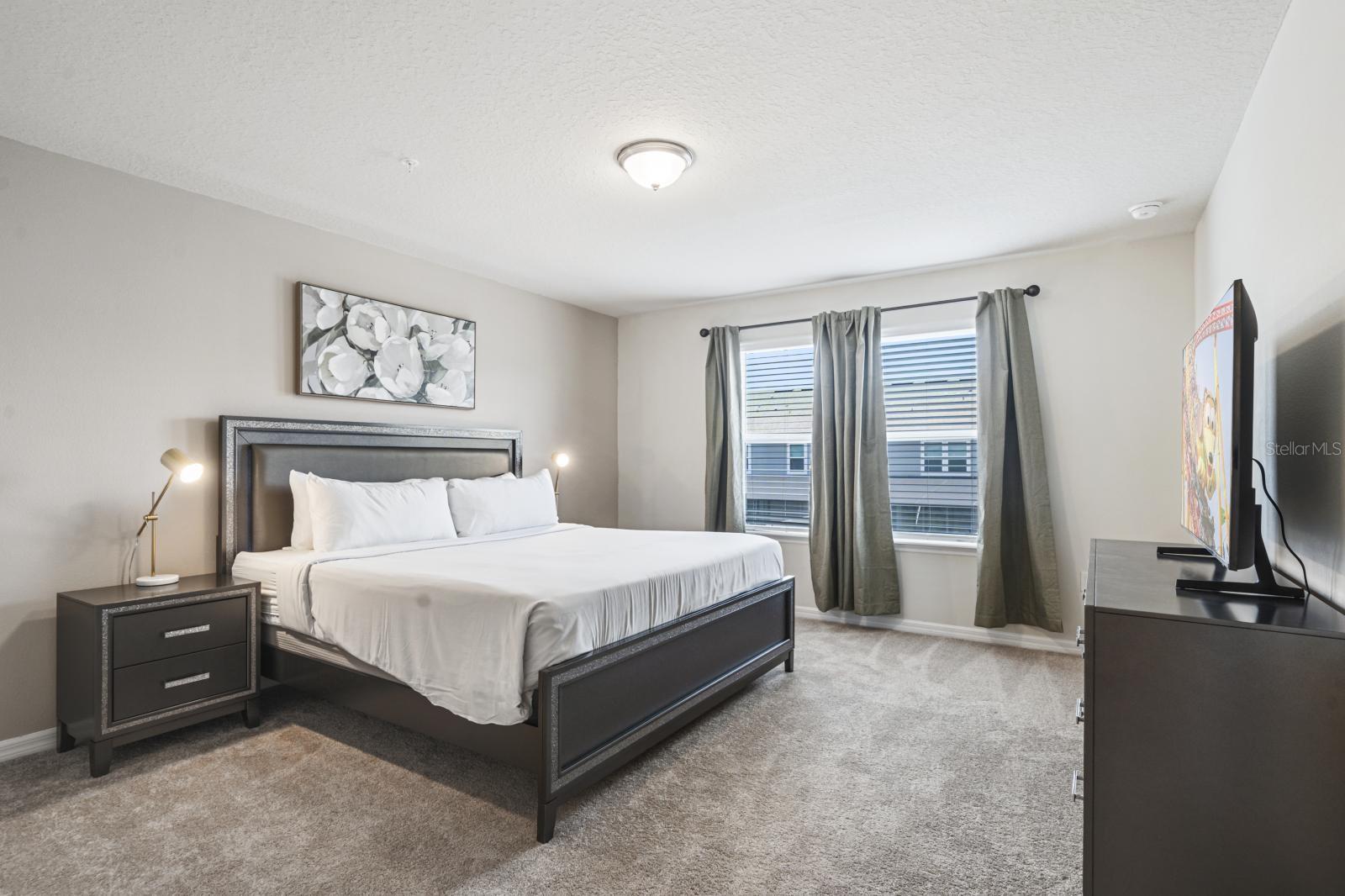 Image 18 of 26 For 1274 Shoreside Street