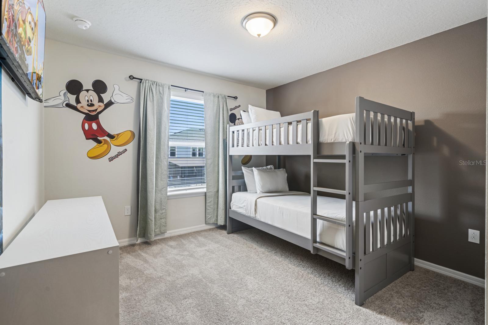 Image 19 of 26 For 1274 Shoreside Street