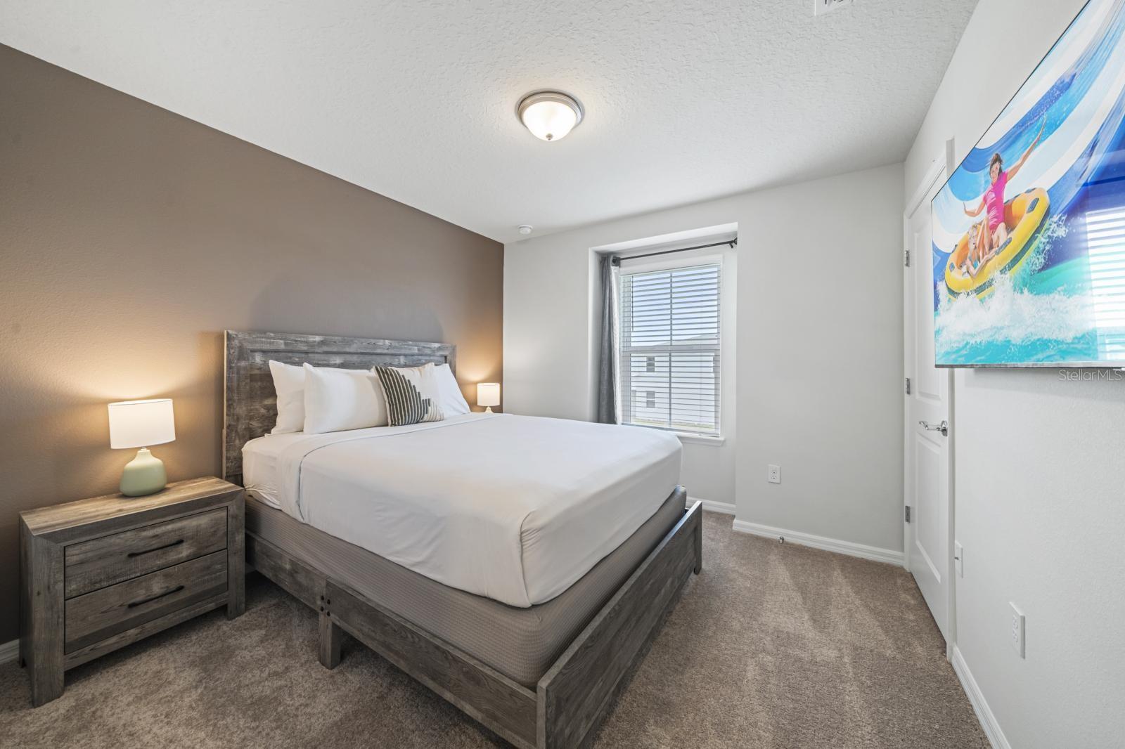 Image 21 of 26 For 1274 Shoreside Street