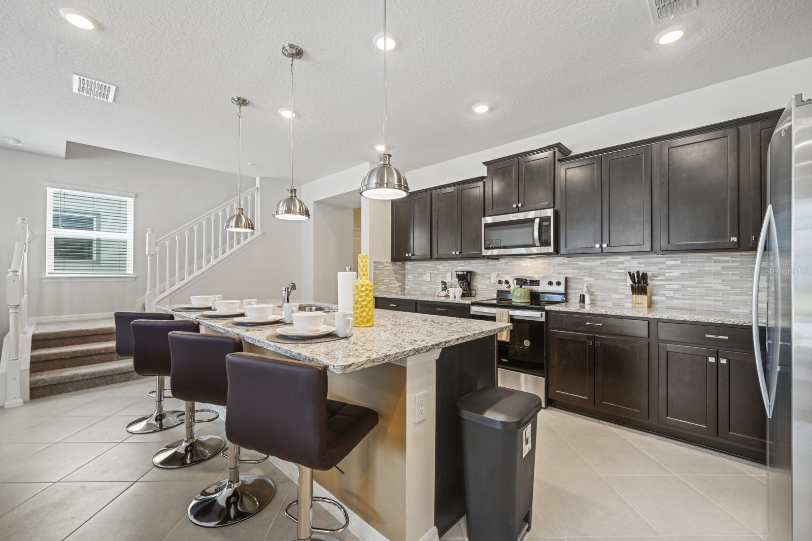 Image 6 of 26 For 1274 Shoreside Street