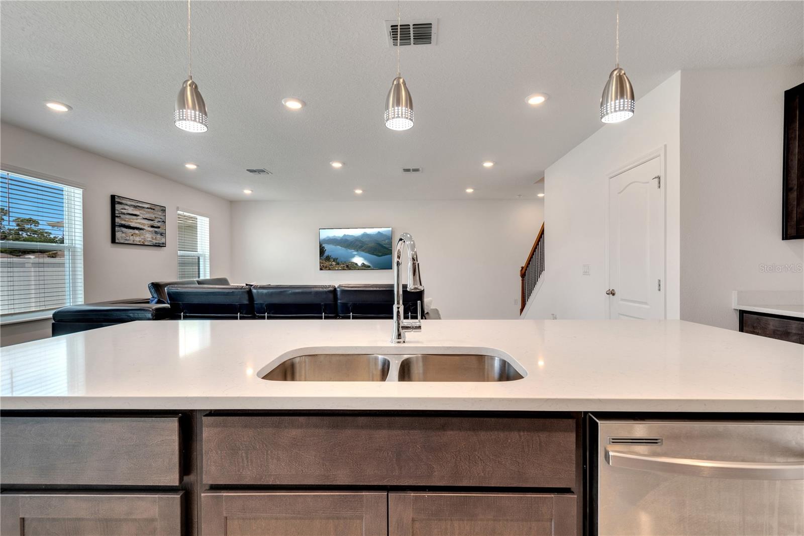 Image 11 of 28 For 900 Bocavista Court