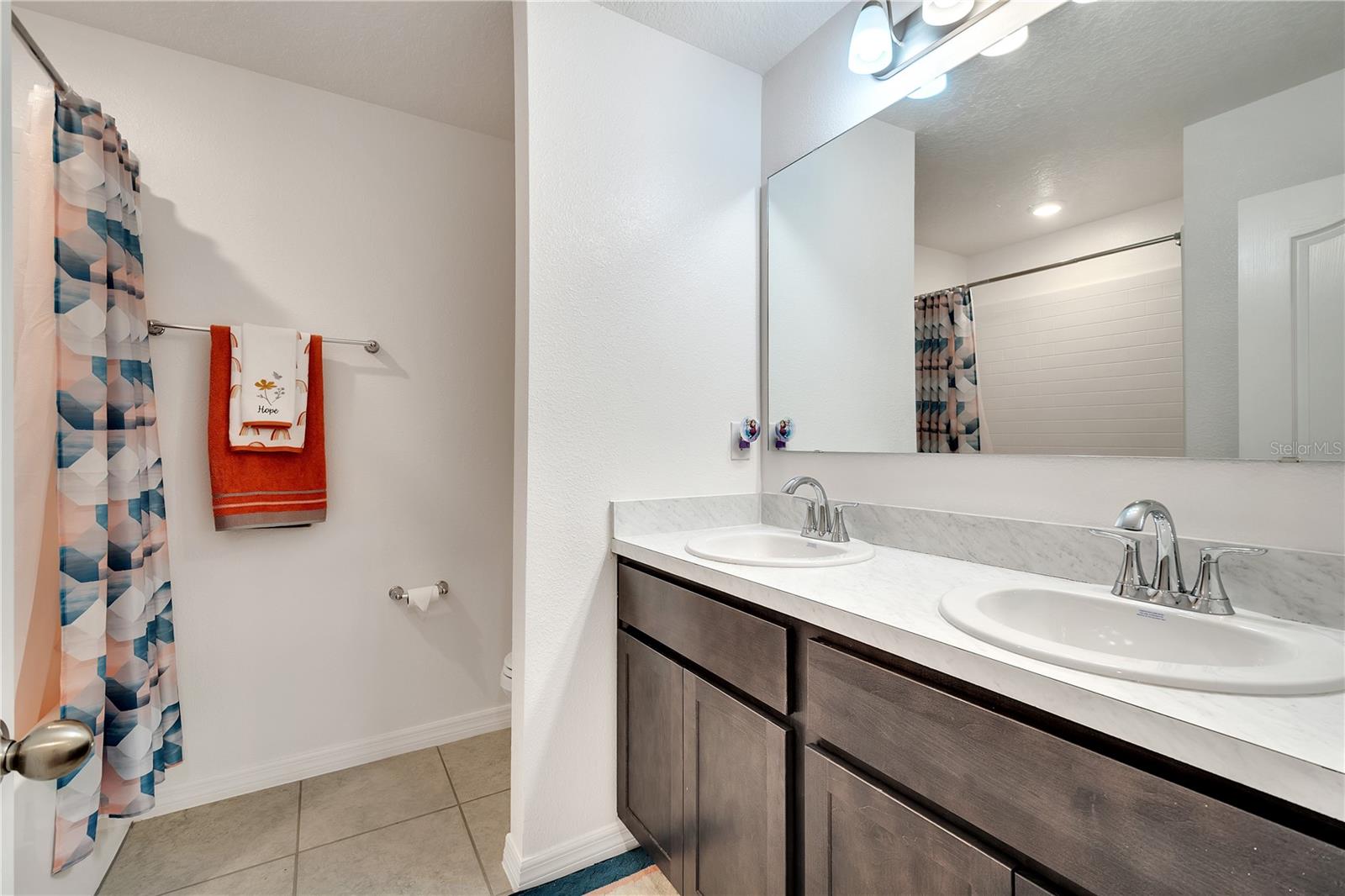 Image 20 of 28 For 900 Bocavista Court