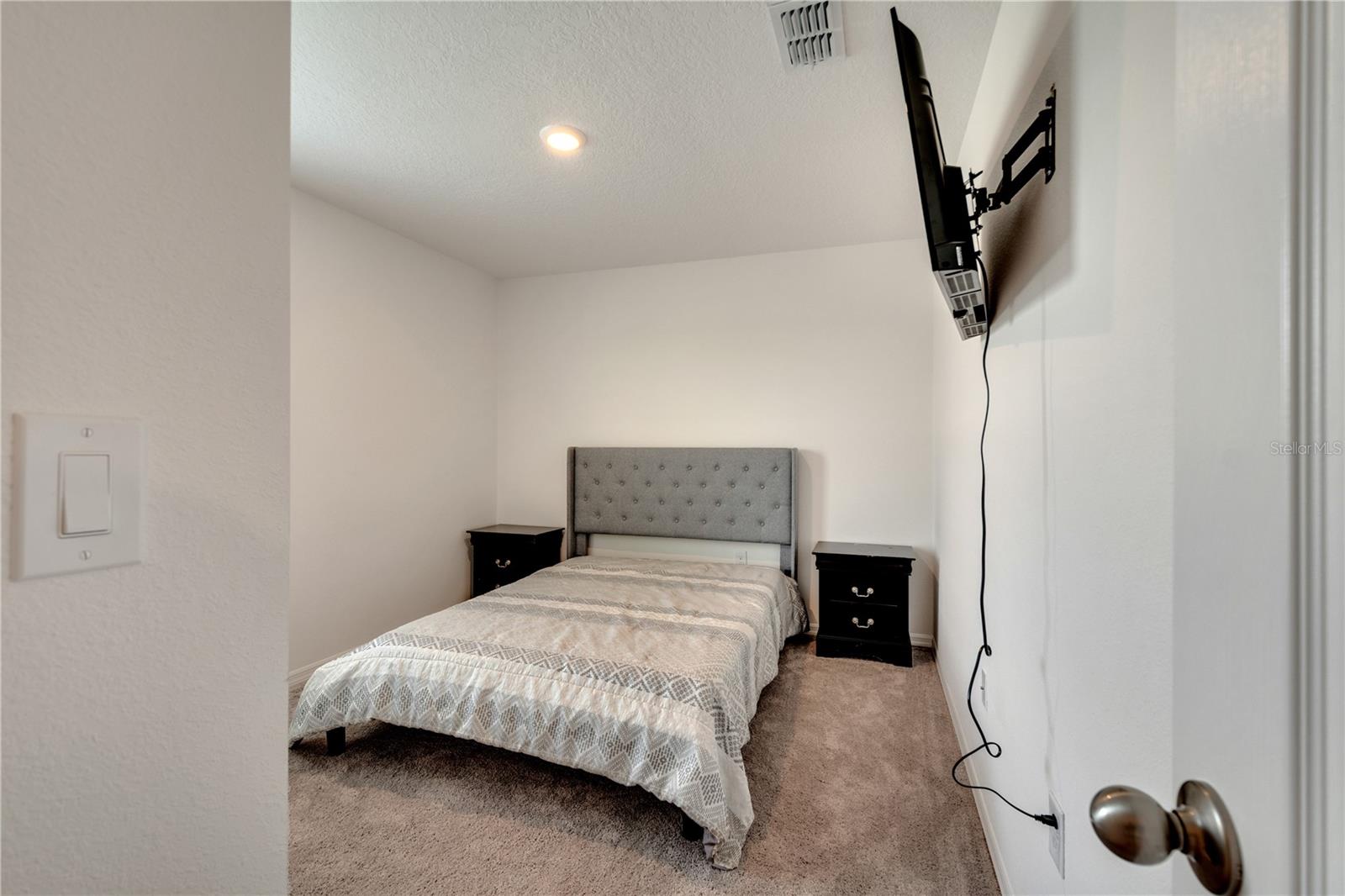 Image 26 of 28 For 900 Bocavista Court