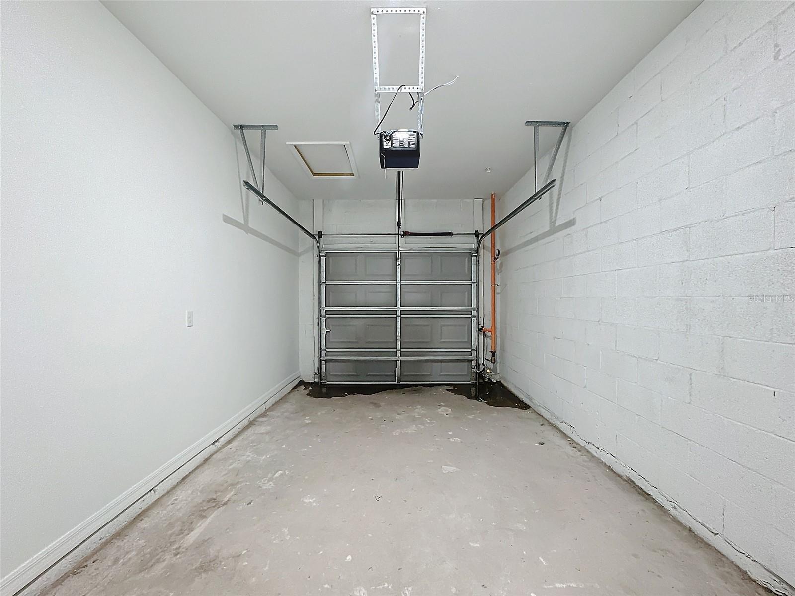 Image 43 of 54 For 1752 Barton Towne Circle