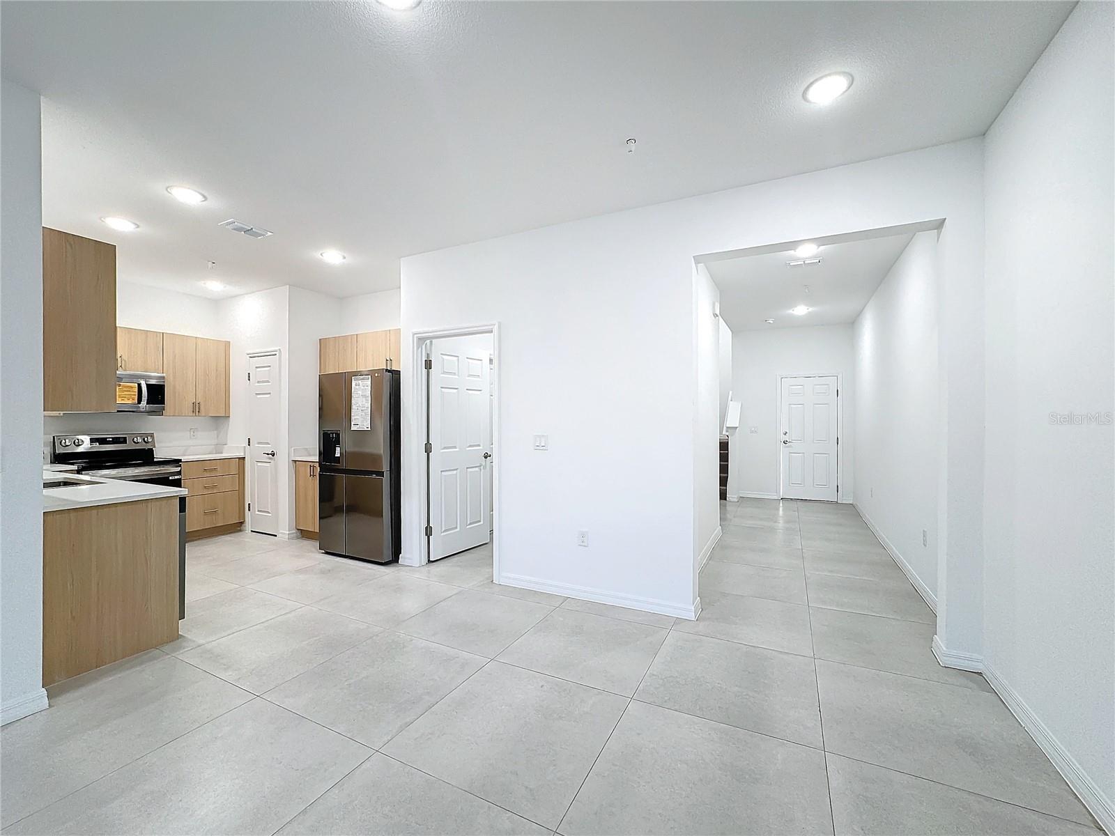 Image 15 of 53 For 1750 Barton Towne Circle